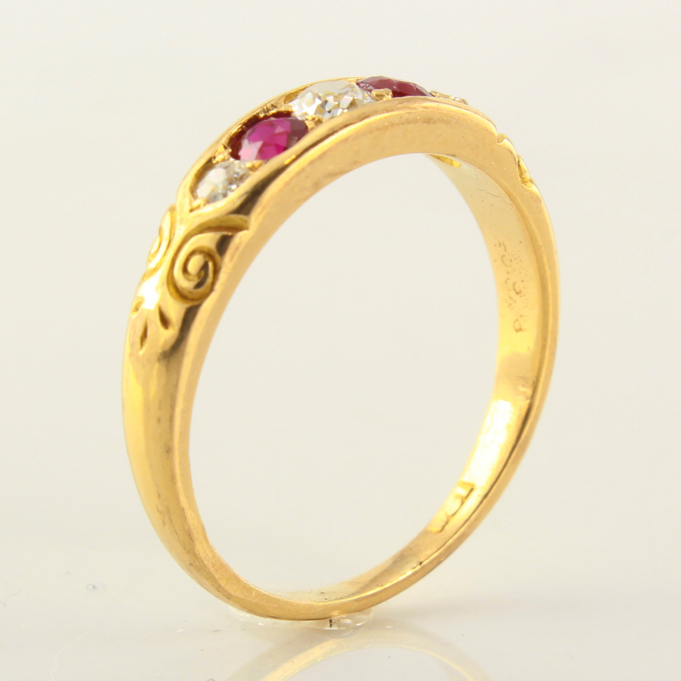 Early 1900s Diamond & Ruby Ring | 0.20ctw, 0.20ctw | SZ 6.5 |