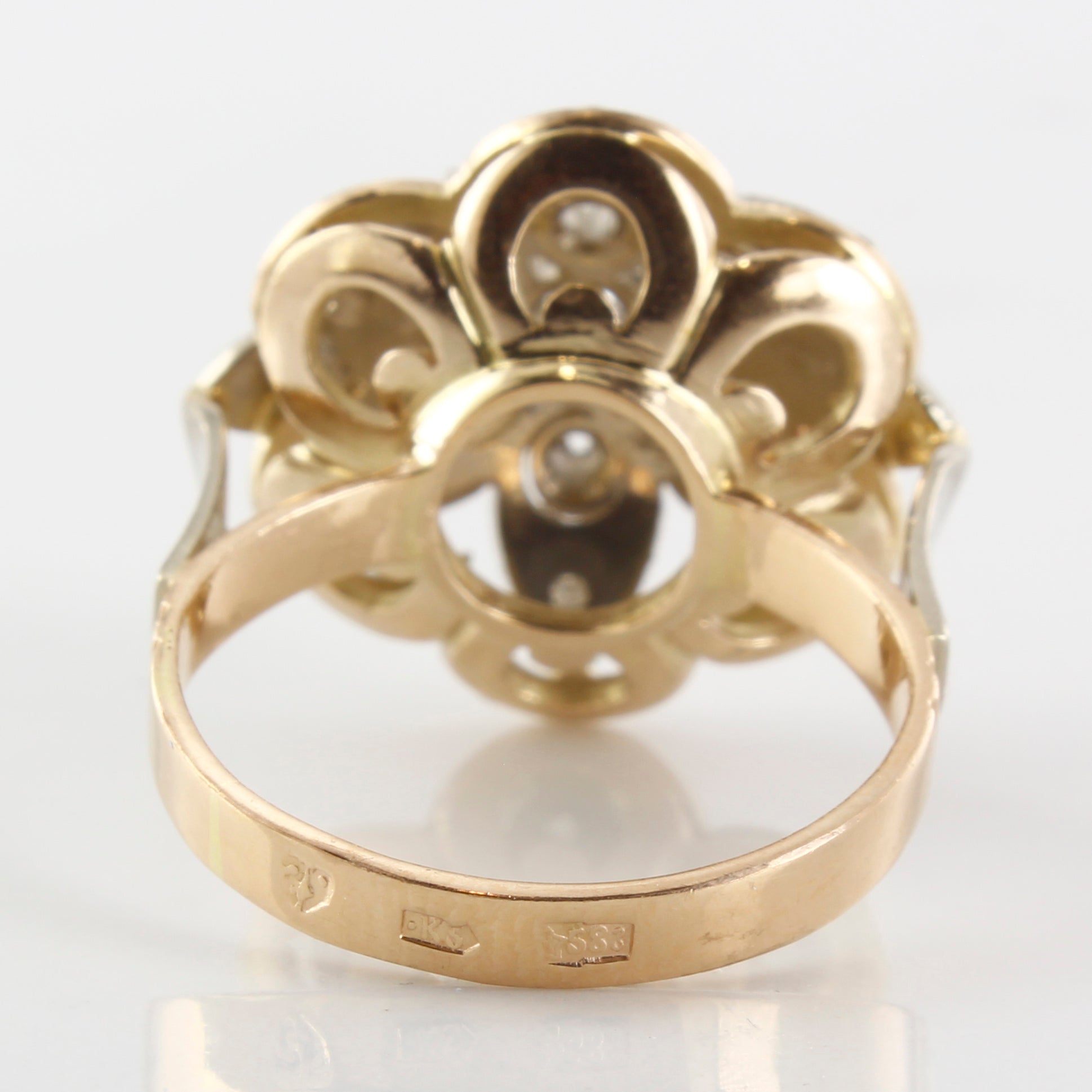Art Deco Era Floral Diamond Cocktail Ring | 0.44ctw | SZ 8 |
