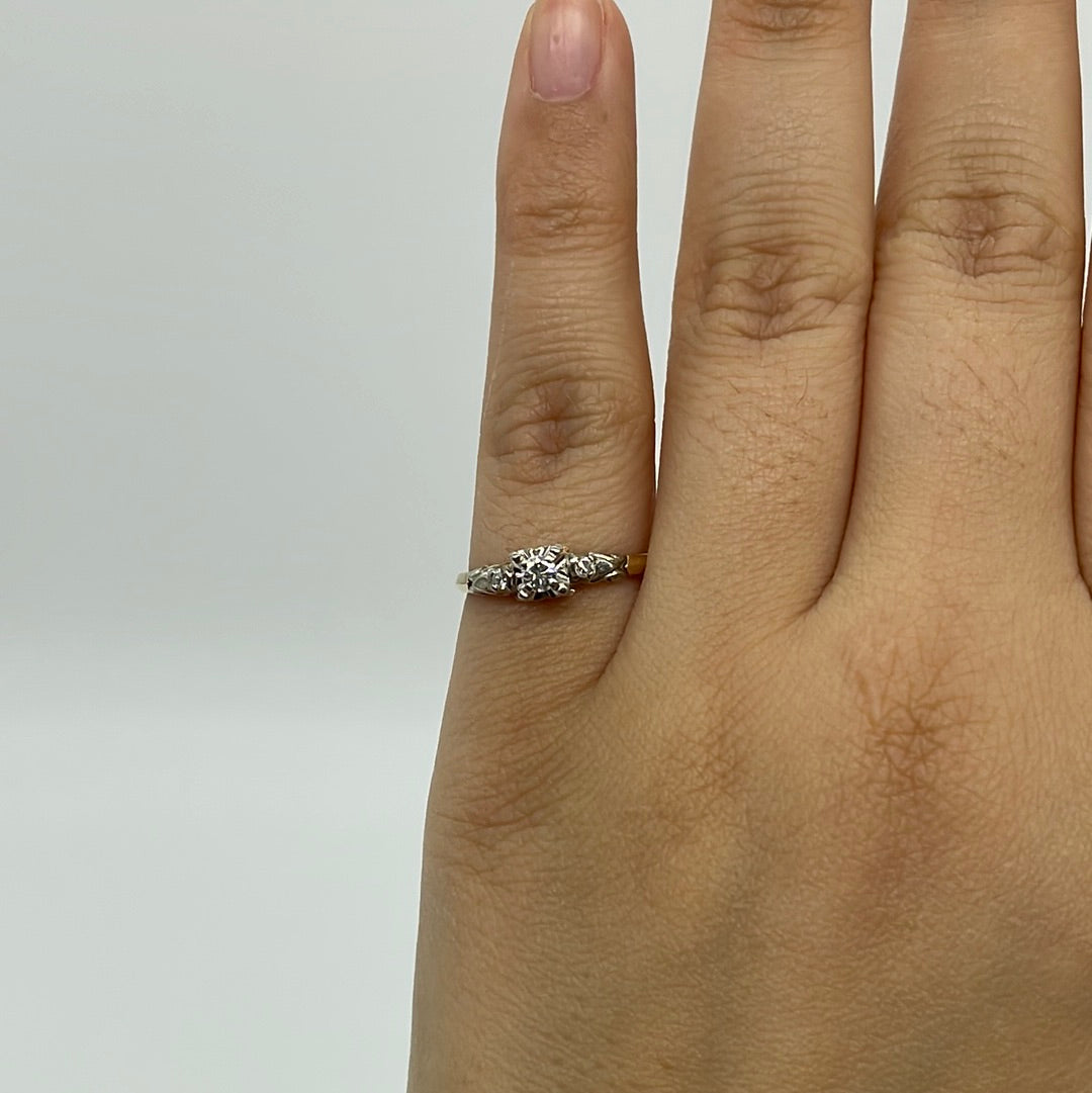 Retro Diamond Ring | 0.20ctw | SZ 7.5 |