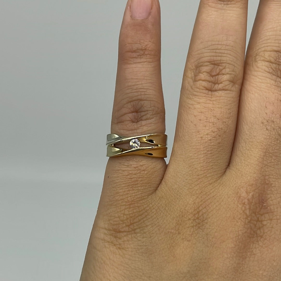 Twisted Split Shank Diamond Band | 0.10 ct, SZ 5.75 |