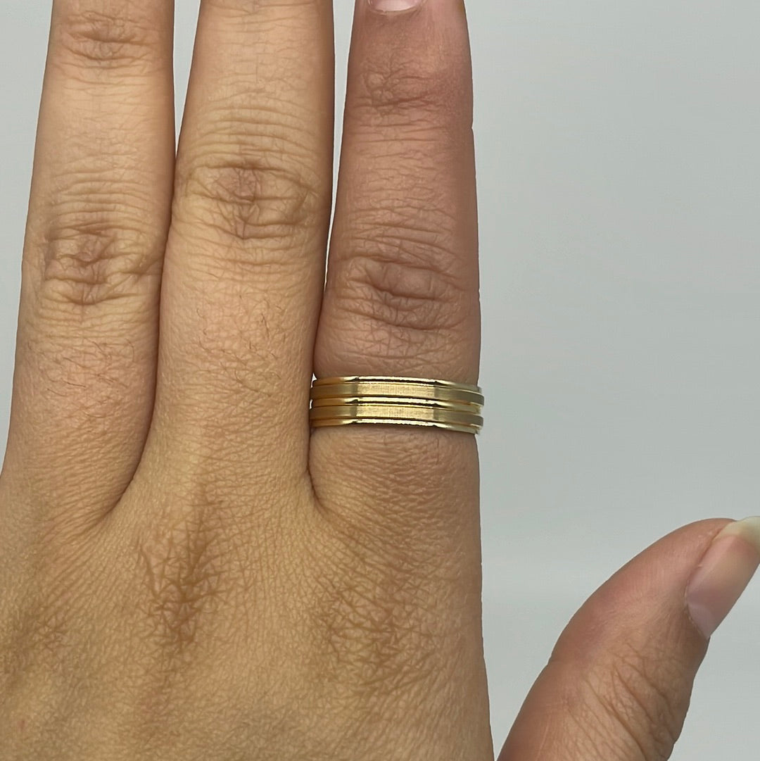 Double Beveled Yellow Gold Band | SZ 9.75 |