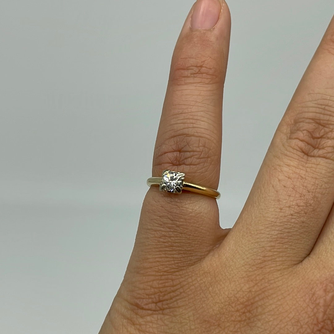 Square Illusion Prong Set Solitaire | 0.30 ct, SZ 4.75 |