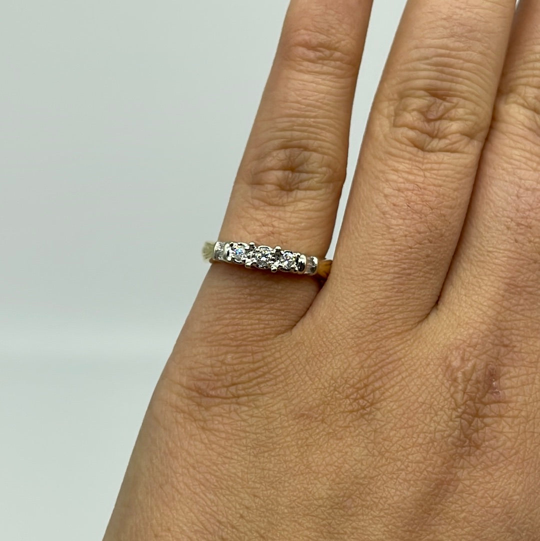 Three Stone Tapered Ring | 0.20 ctw, SZ 7 |