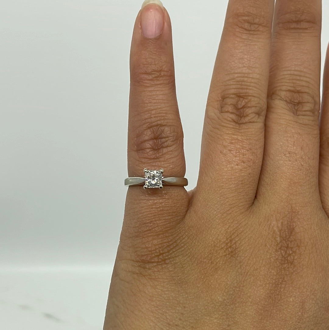 Princess Cut Diamond Engagement Ring | 0.75ctw | SZ 6 |