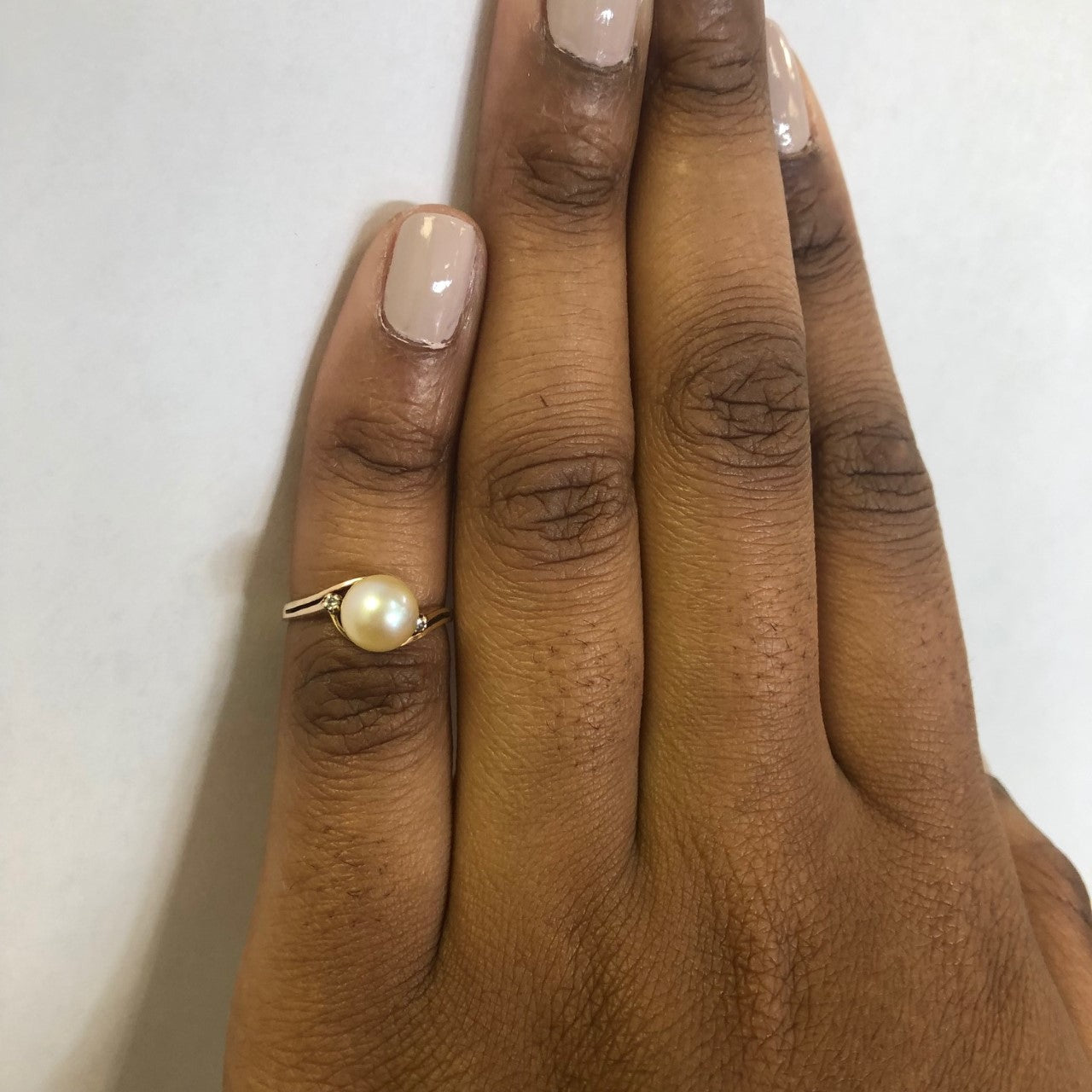 Pearl & Diamond Split Shank Ring | 2.40ct, 0.02ctw | SZ 4 |