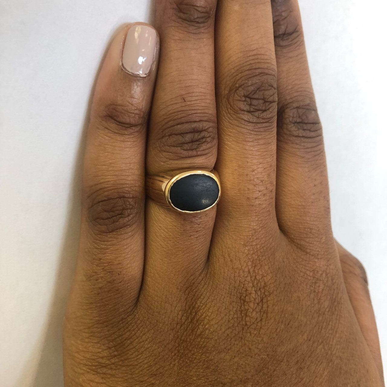 Textured Bezel Set Onyx Ring | 4.00ct | SZ 8 |
