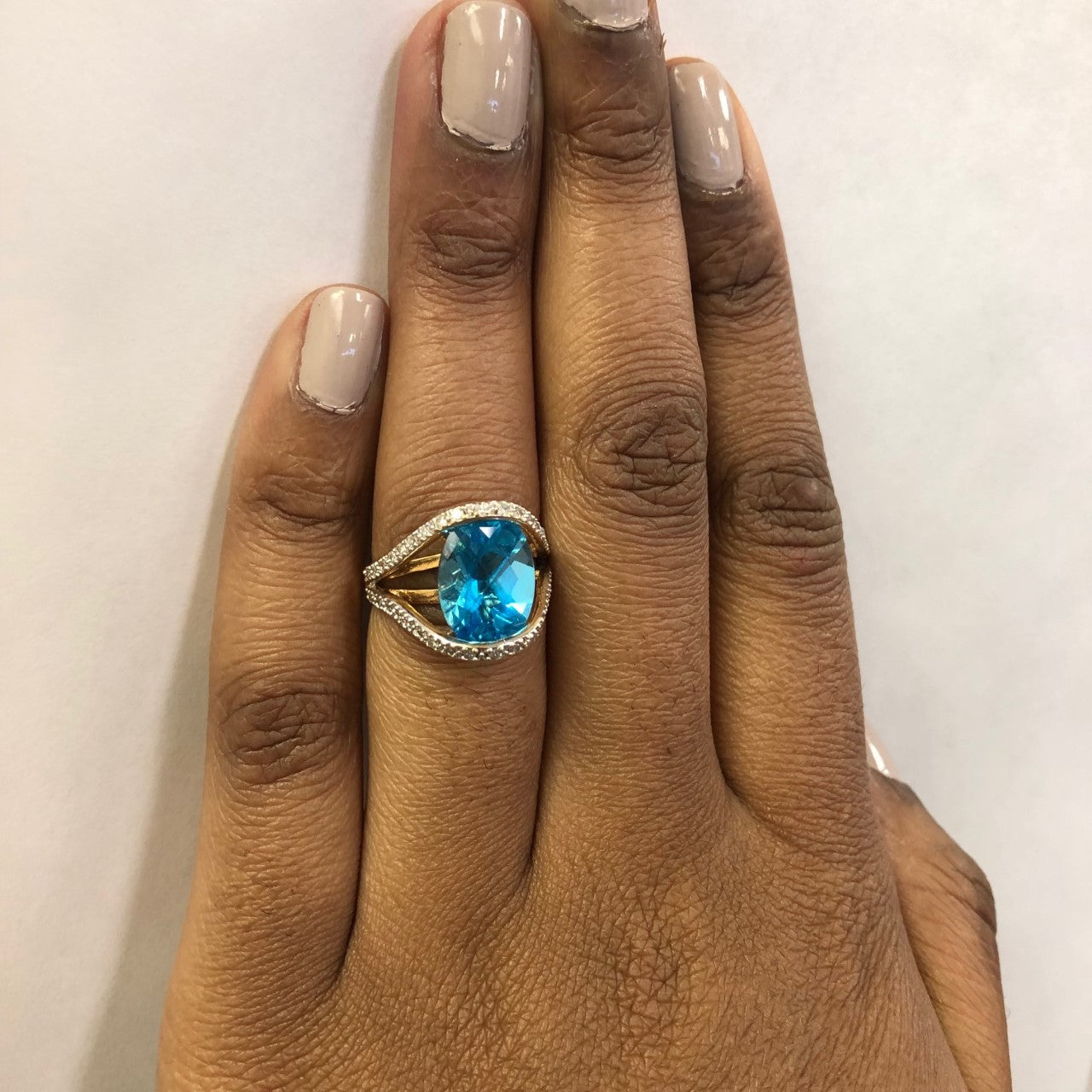 Blue Topaz & Diamond Split Shank Cocktail Ring | 6.25ct, 0.20ctw | SZ 7.25 |