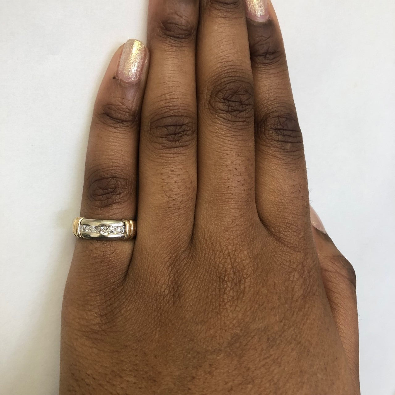 Channel Set Diamond Ring | 0.20ctw | SZ 7.25 |