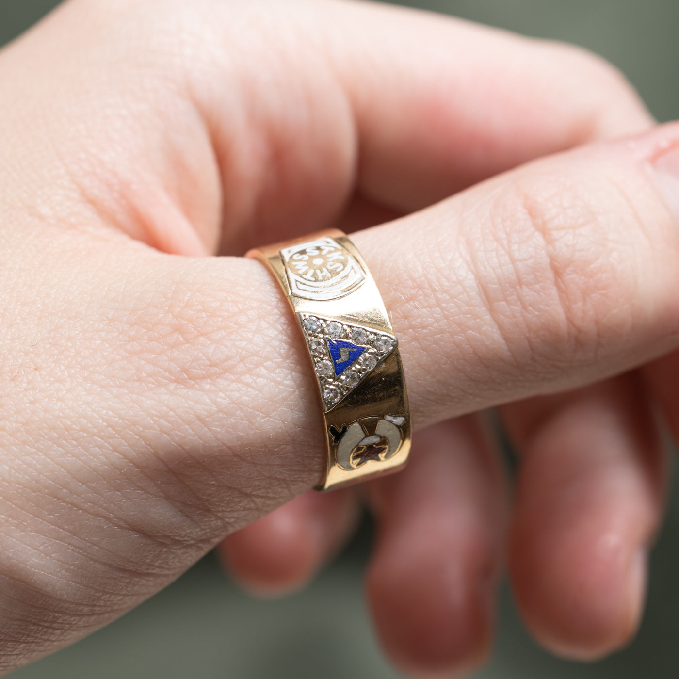 Vintage Masonic Diamond Accent Band | 0.13tw | SZ 11.25