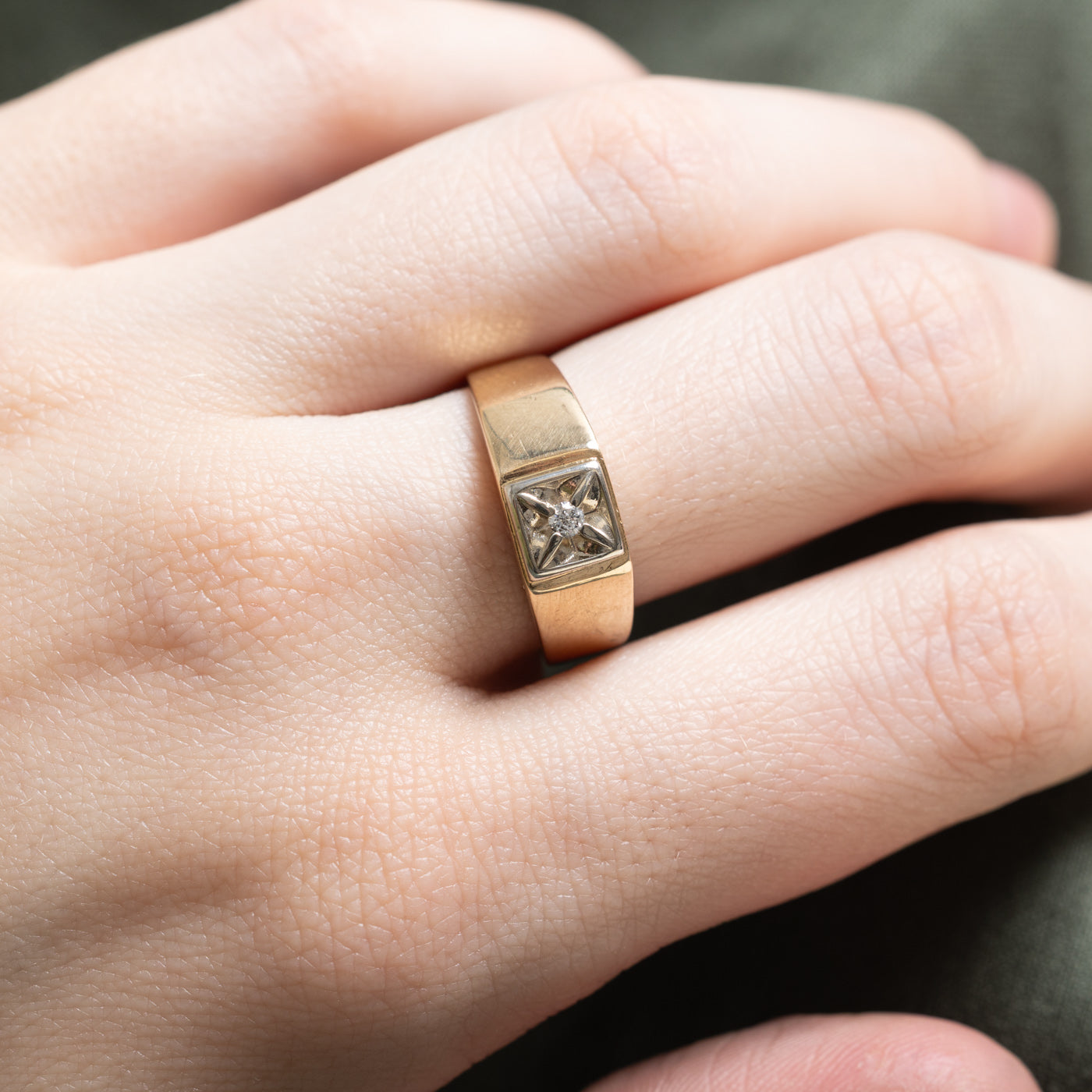 Single Stone Diamond Band | 0.025ct | SZ 7.75