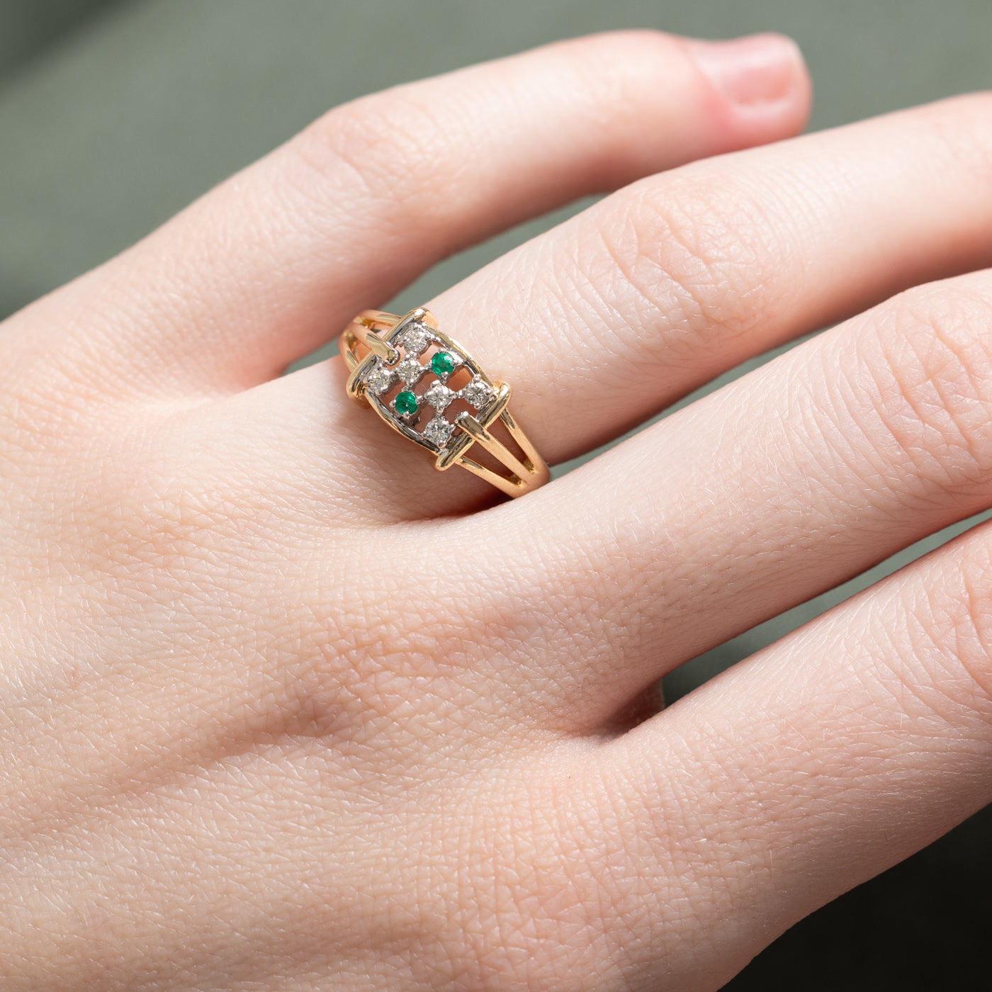 Bague en diamant et émeraude | 0,09 ct, 0,02 ct | Taille 6,5