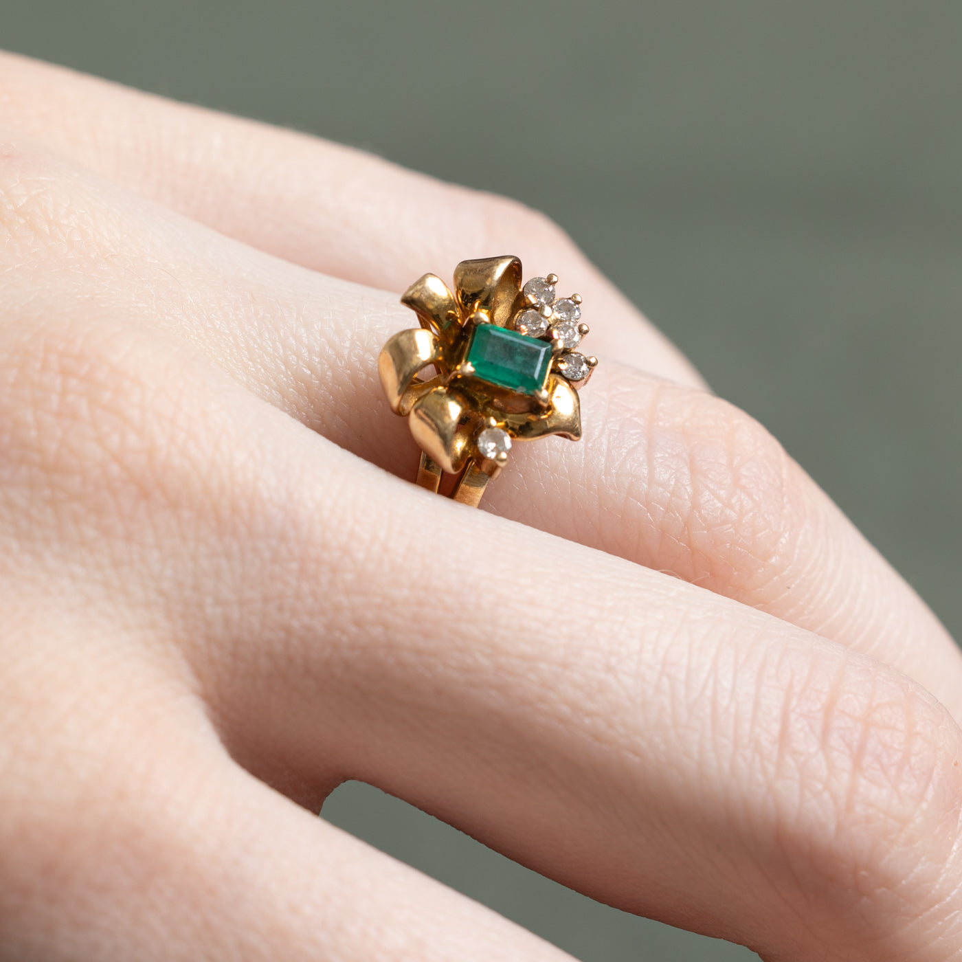 Emerald & Diamond Bow Ring | 0.21ct, 0.12ctw | SZ 6.25