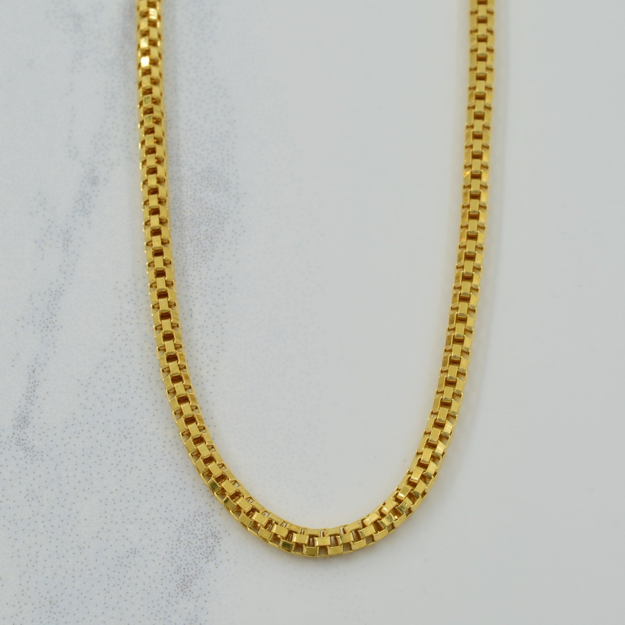 18k Yellow Gold Rounded Box Chain | 15.75