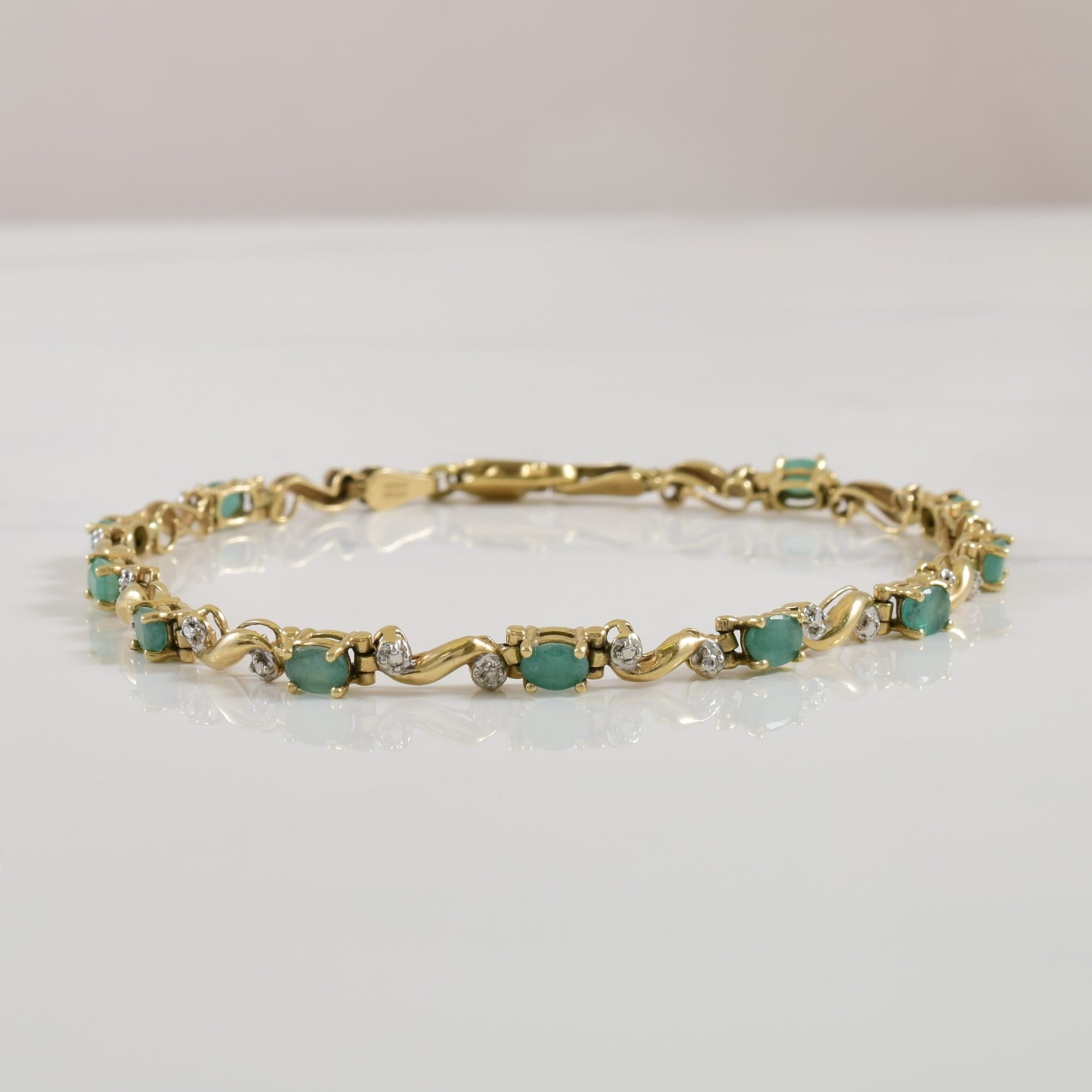Emerald & Diamond Bracelet | 1.50ctw, 0.005ct | 6