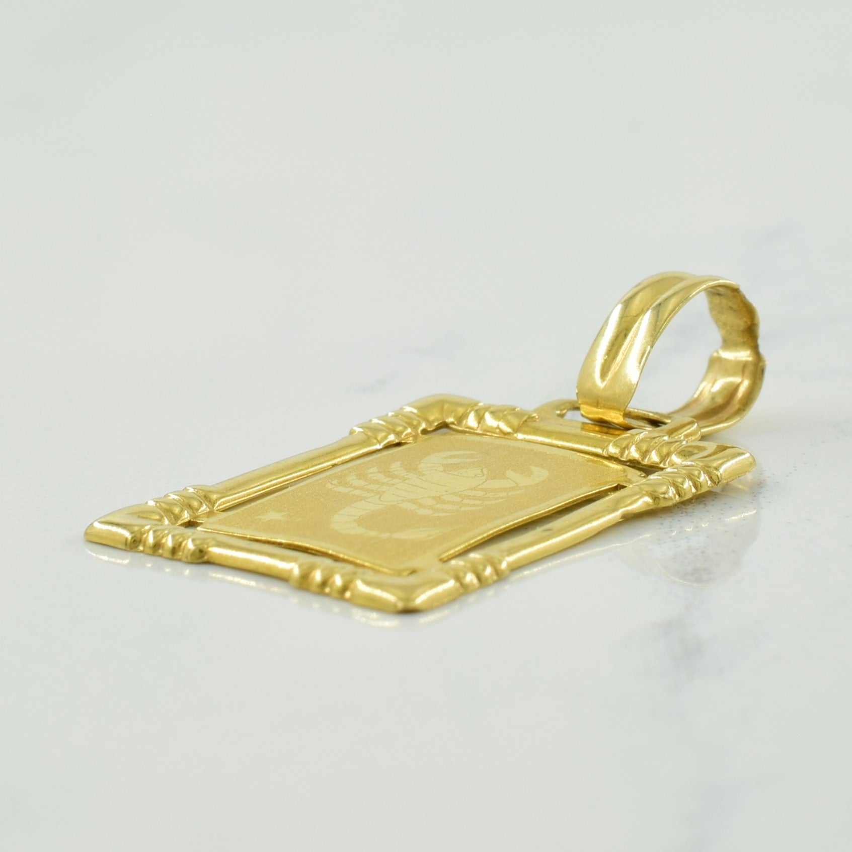 14k Yellow Gold Scorpion Pendant |