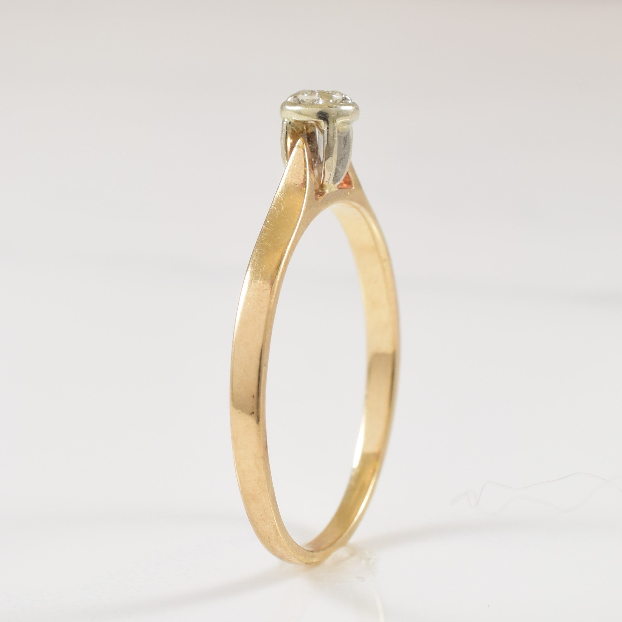 Solitaire Diamond Cathedral Ring | 0.05ct | SZ 7.75 |