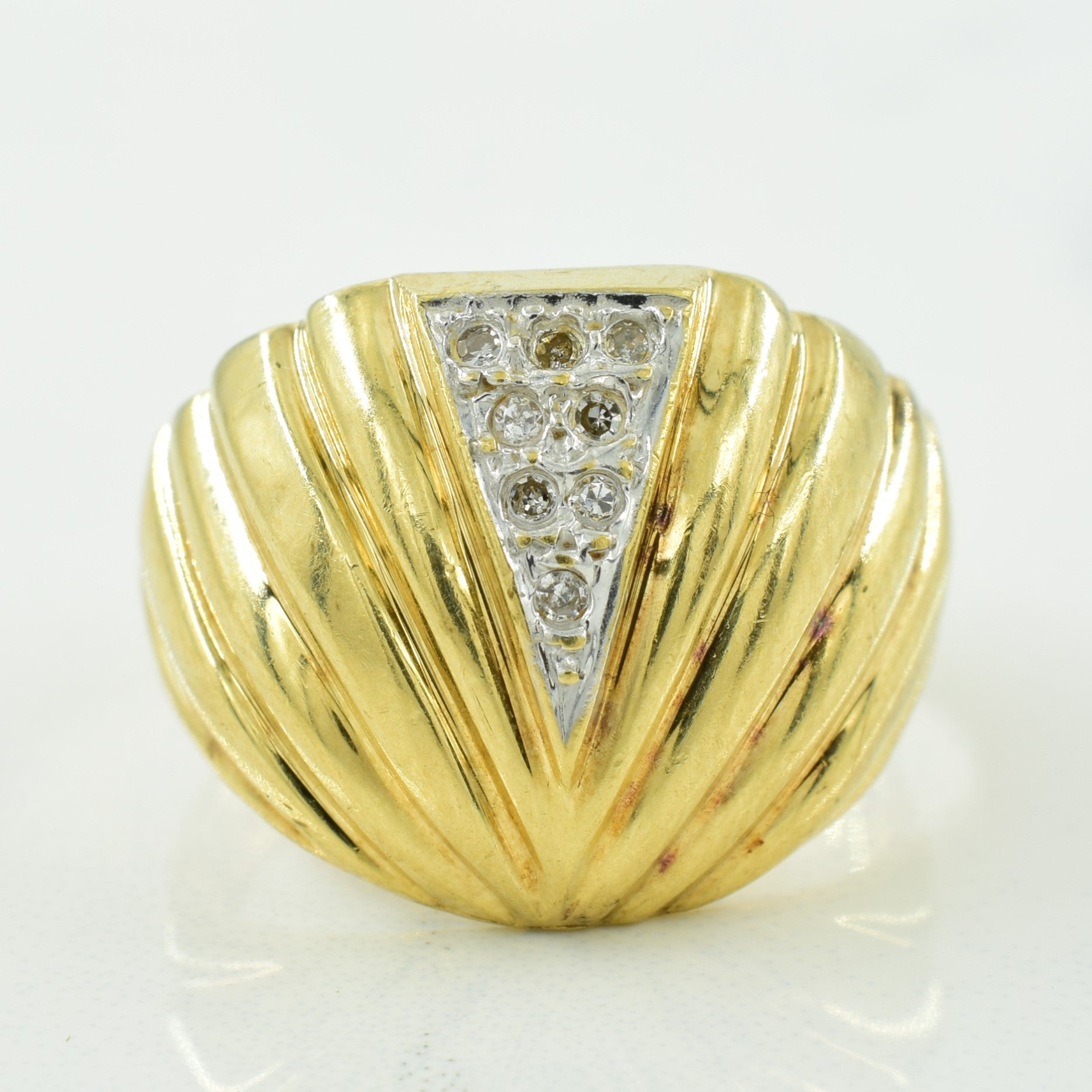 Inverted Triangle of Diamonds Ring | 0.04ctw | SZ 6 |