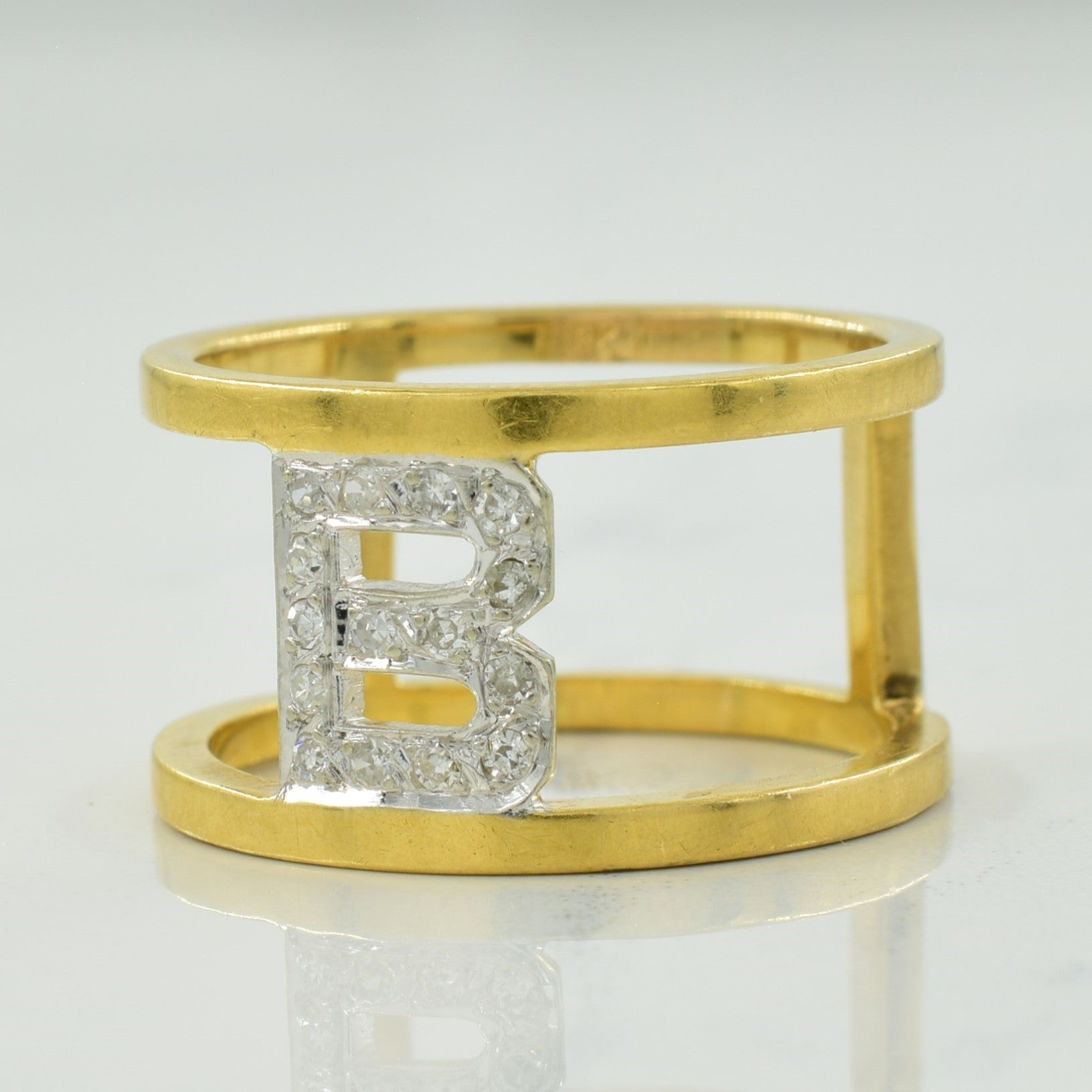 Diamond 'B' Ring | 0.12ctw | SZ 7.25 |