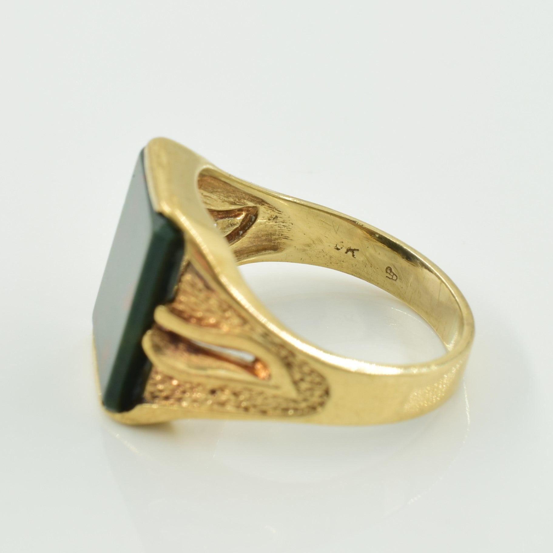 Heliotrope Ring | 2.50ct | SZ 6 |