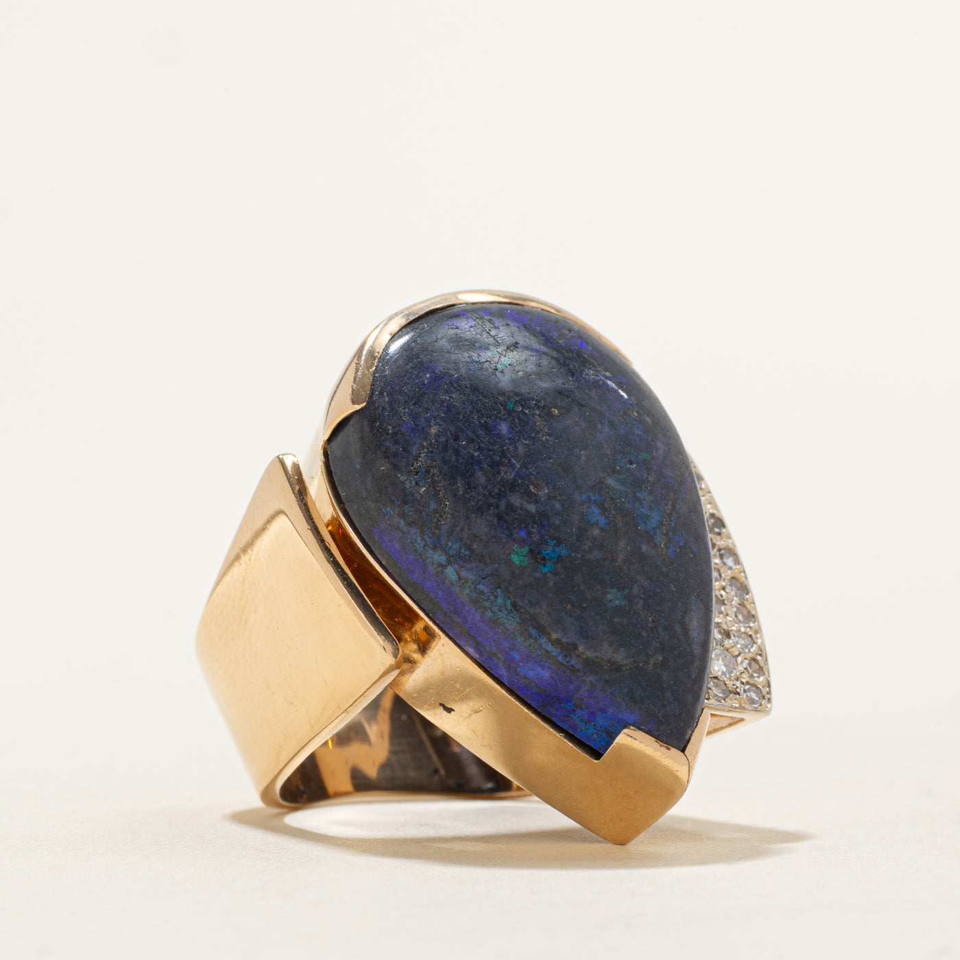 Black Opal & Diamond Ring | 0.15ctw, 17.50ct | SZ 8.25 |