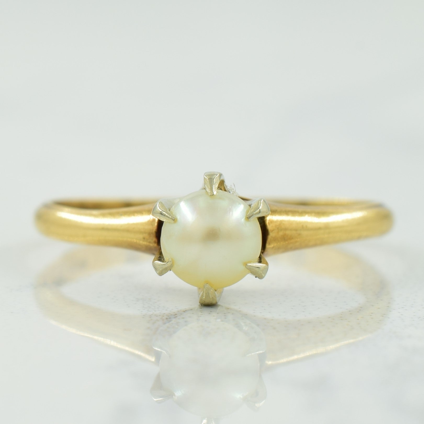 Pearl Ring | 0.40ct | SZ 5.5 |