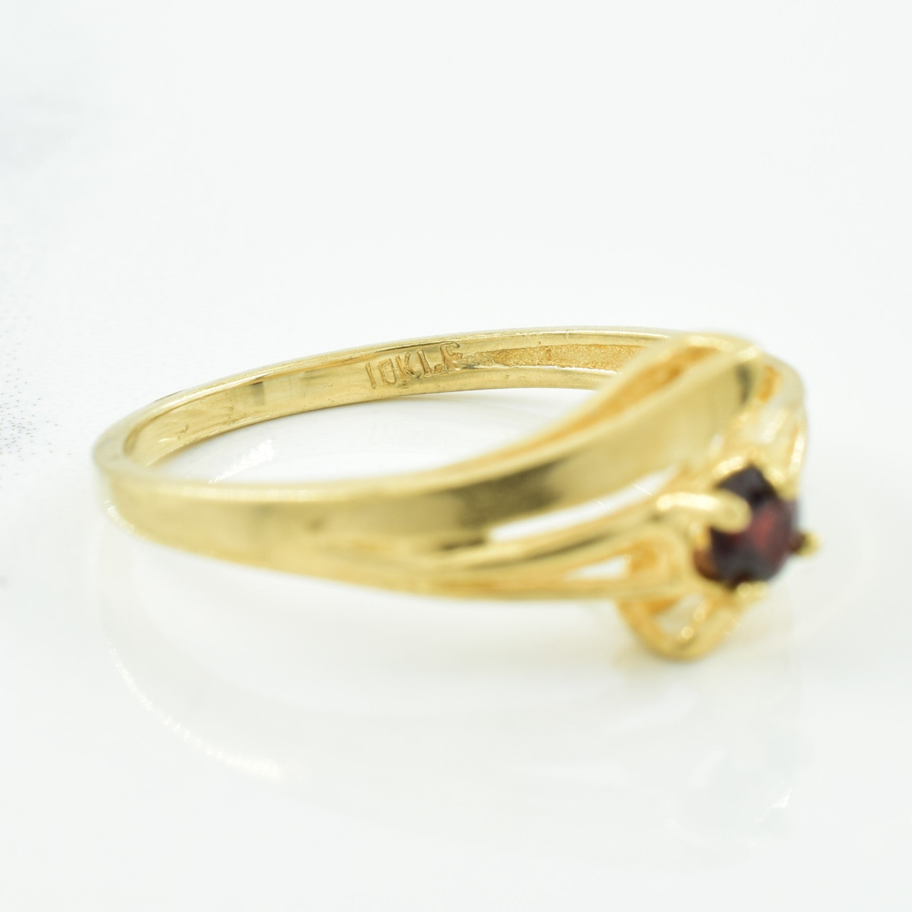 Garnet Bypass Ring | 0.10ct | SZ 6 |