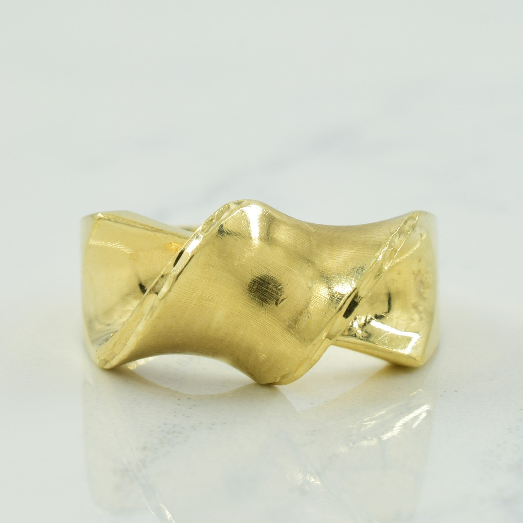 10k Yellow Gold Folded Ring | SZ 5.5 |