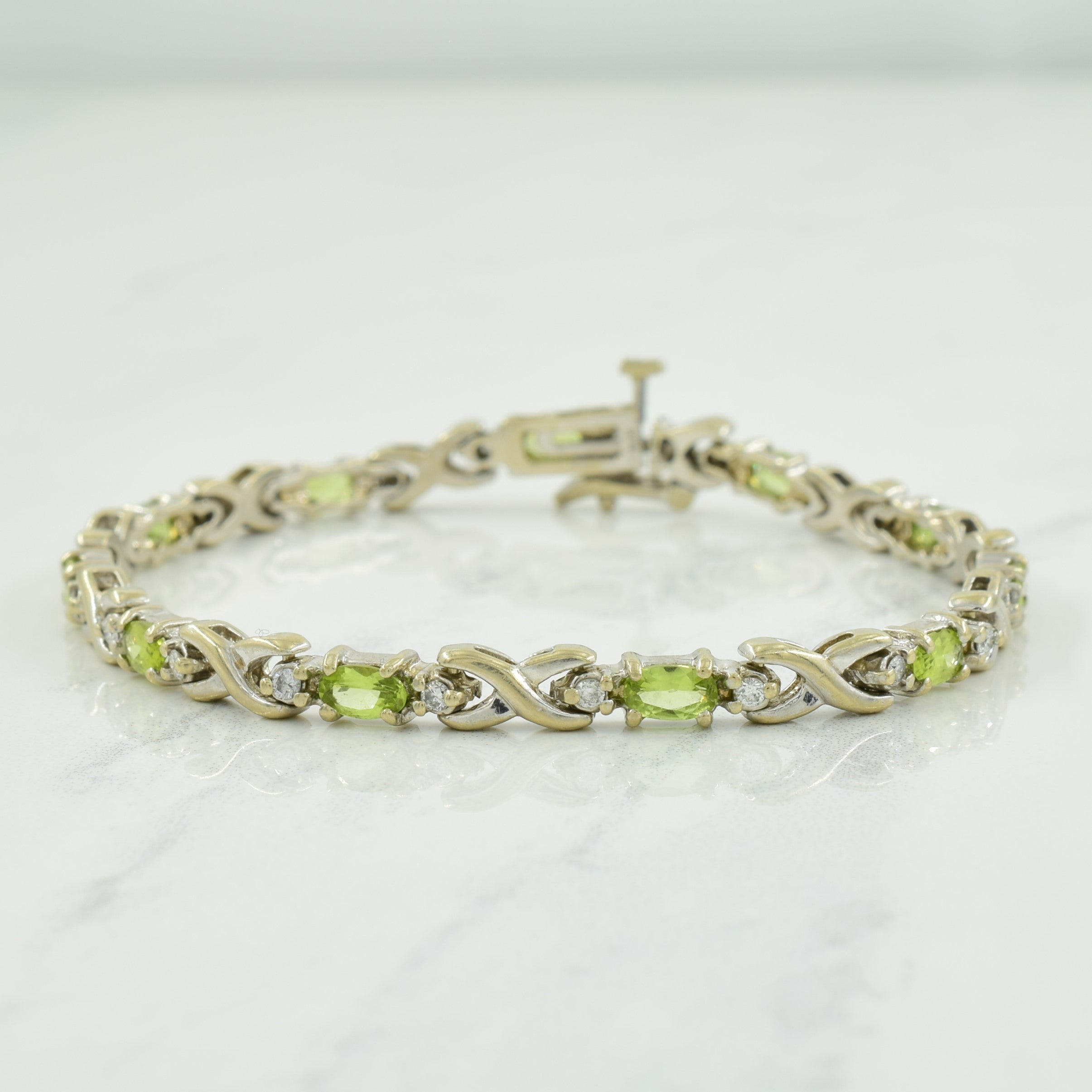 Peridot & Diamond Bracelet | 2.20ctw, 0.44ctw | 7" |
