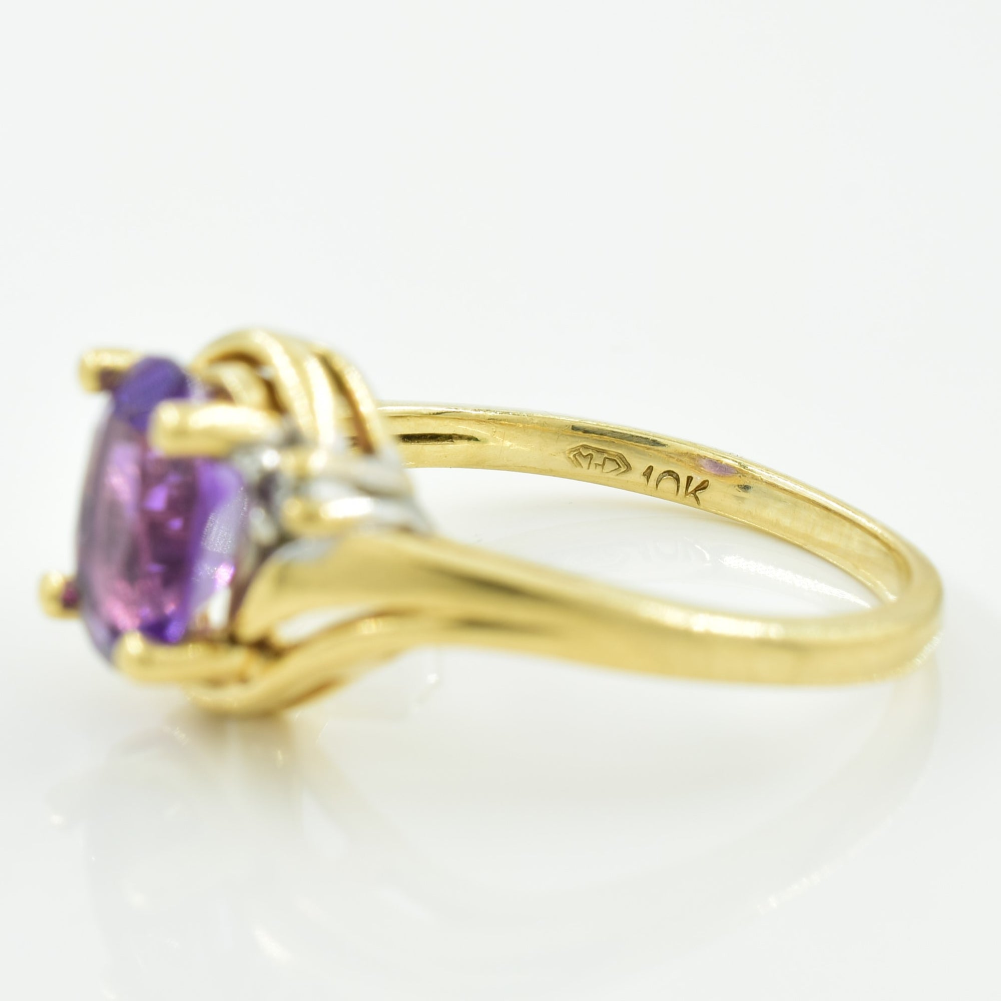 Amethyst & Diamond Ring | 0.66ct, 0.02ctw | SZ 5.5 |