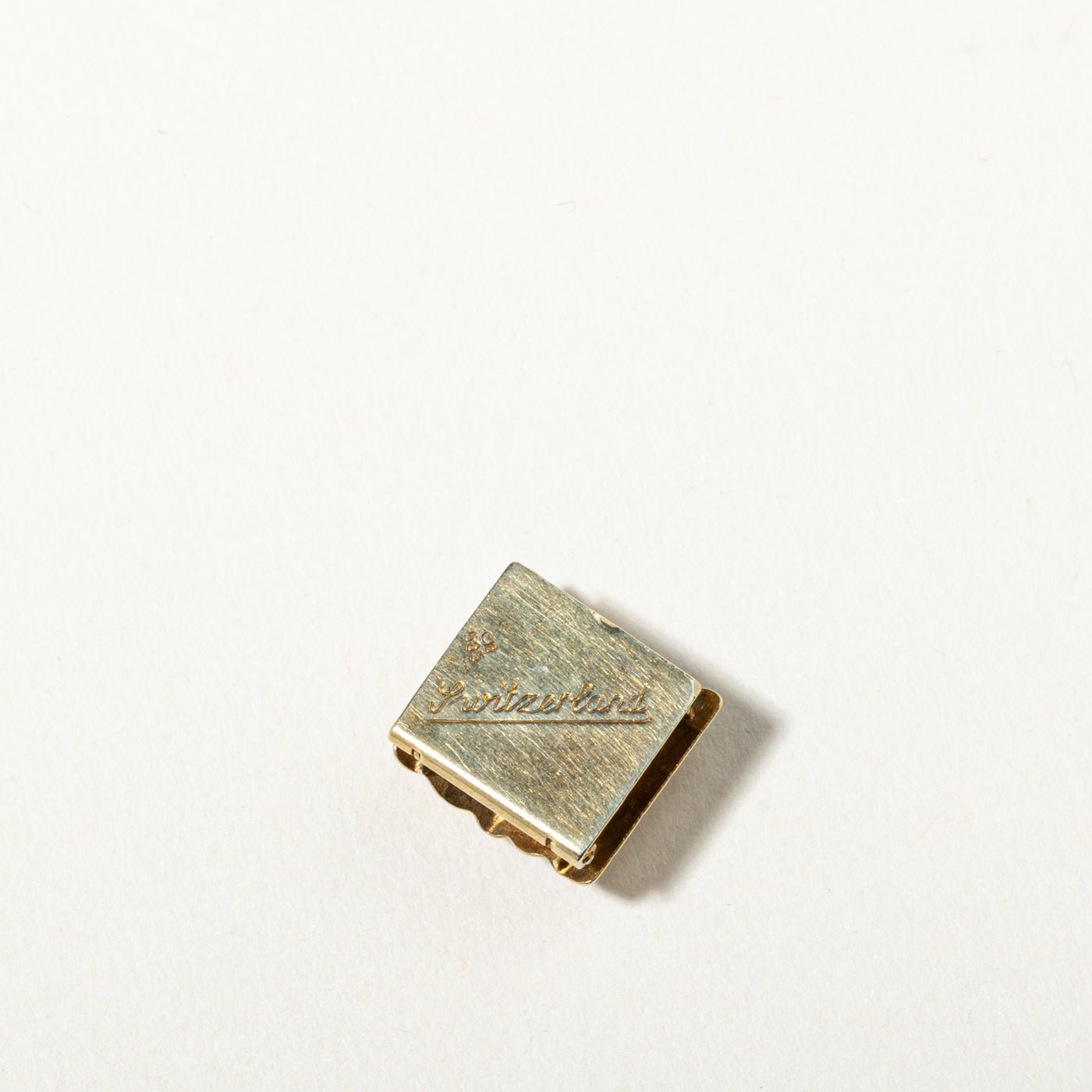 14k Yellow Gold Kinetic Log Cabin Charm
