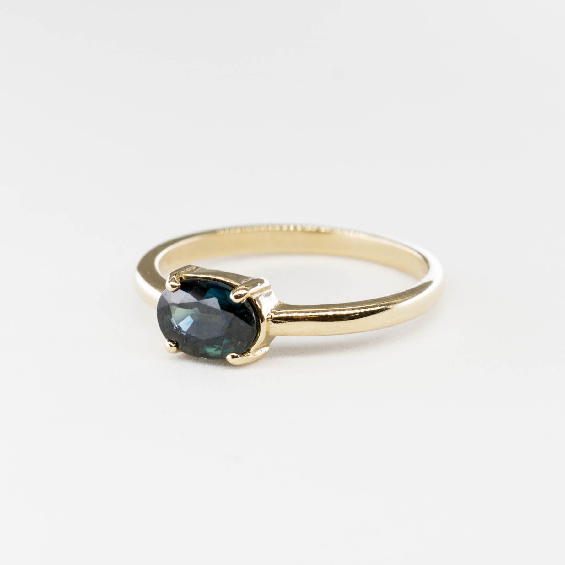 100 Ways' East West Oval Sapphire Ring | 1.02ct | SZ 6.75 | - 100 Ways