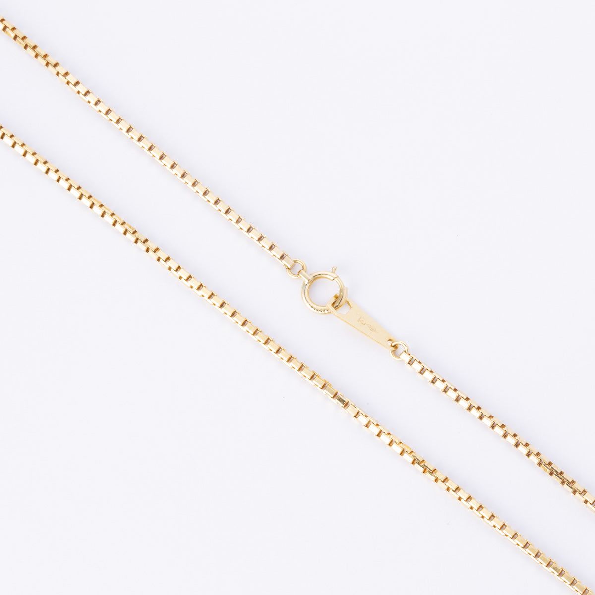 Chaîne à maillons carrés en or jaune 18 carats | 38 cm 