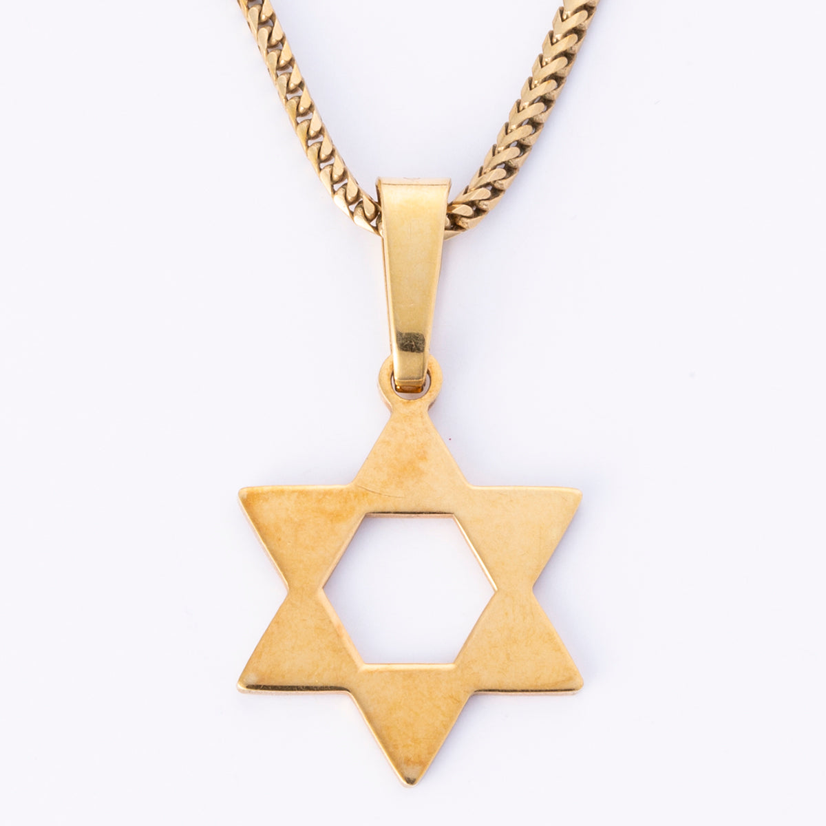 10k Yellow Gold Star Pendant Necklace | 17.5"
