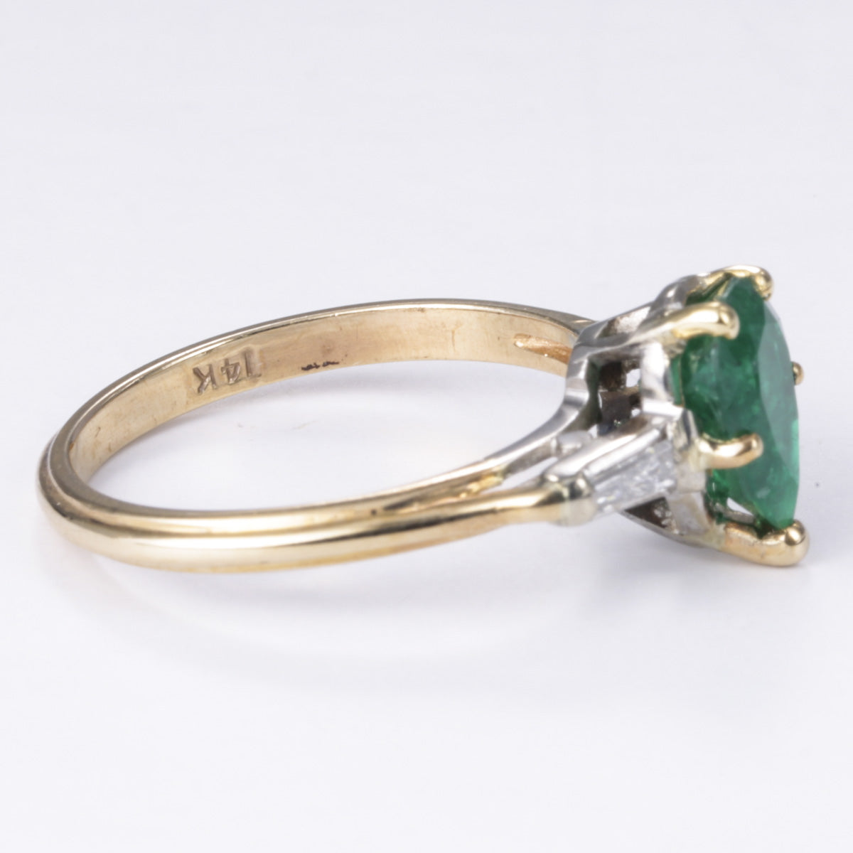 14k Yellow and White Gold Emerald and Diamond Ring| 1.05ct, 0.10ctw | SZ 5.75