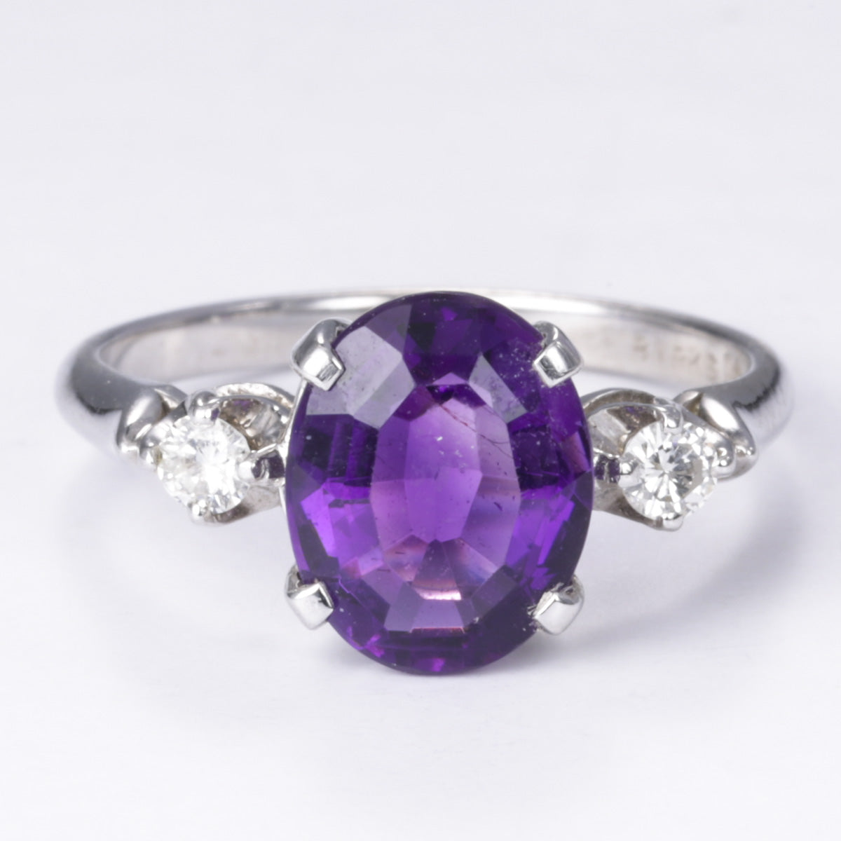 14k Amethyst and Diamond Ring | 1.90ct, 0.12ctw | Size 6.25