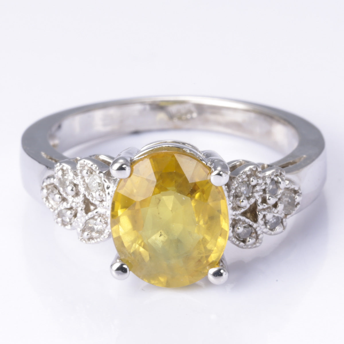 14k White Gold Yellow Sapphire and Diamond Ring | 2.90ct, 0.15ctw | Size 6.25