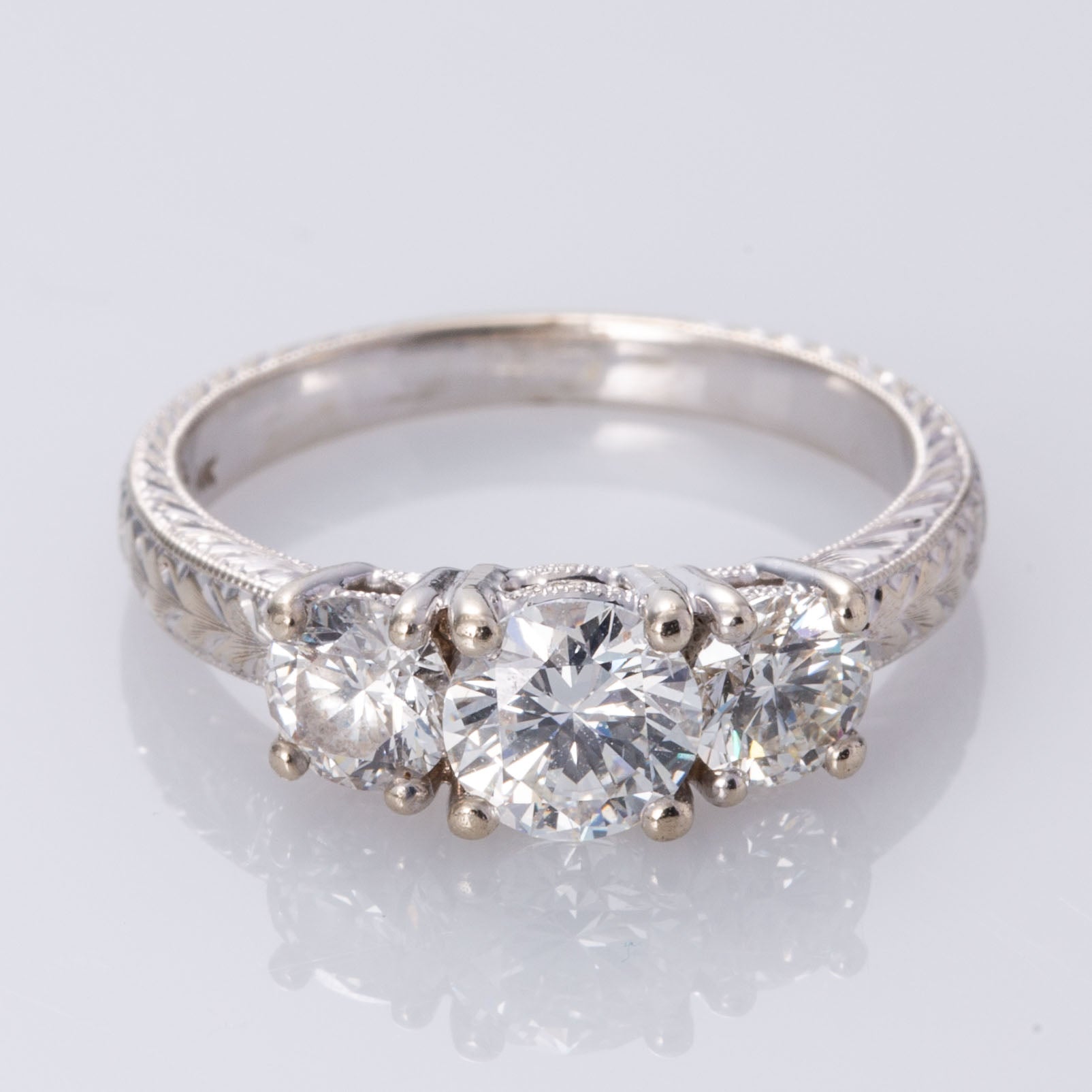 Bague trois diamants en or 14 carats | 1,30 ct au total SI1 FH | Taille 5,25 | 