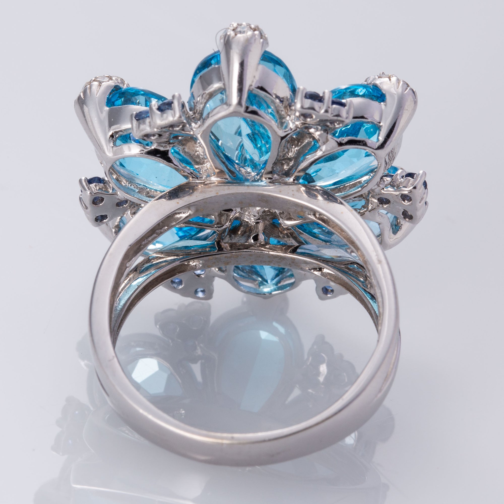 18K White Gold Blue Topaz, Sapphire, and Diamond Ring | 18.48 ctw, 0.42 ctw, 0.65 ctw | SZ 9 |