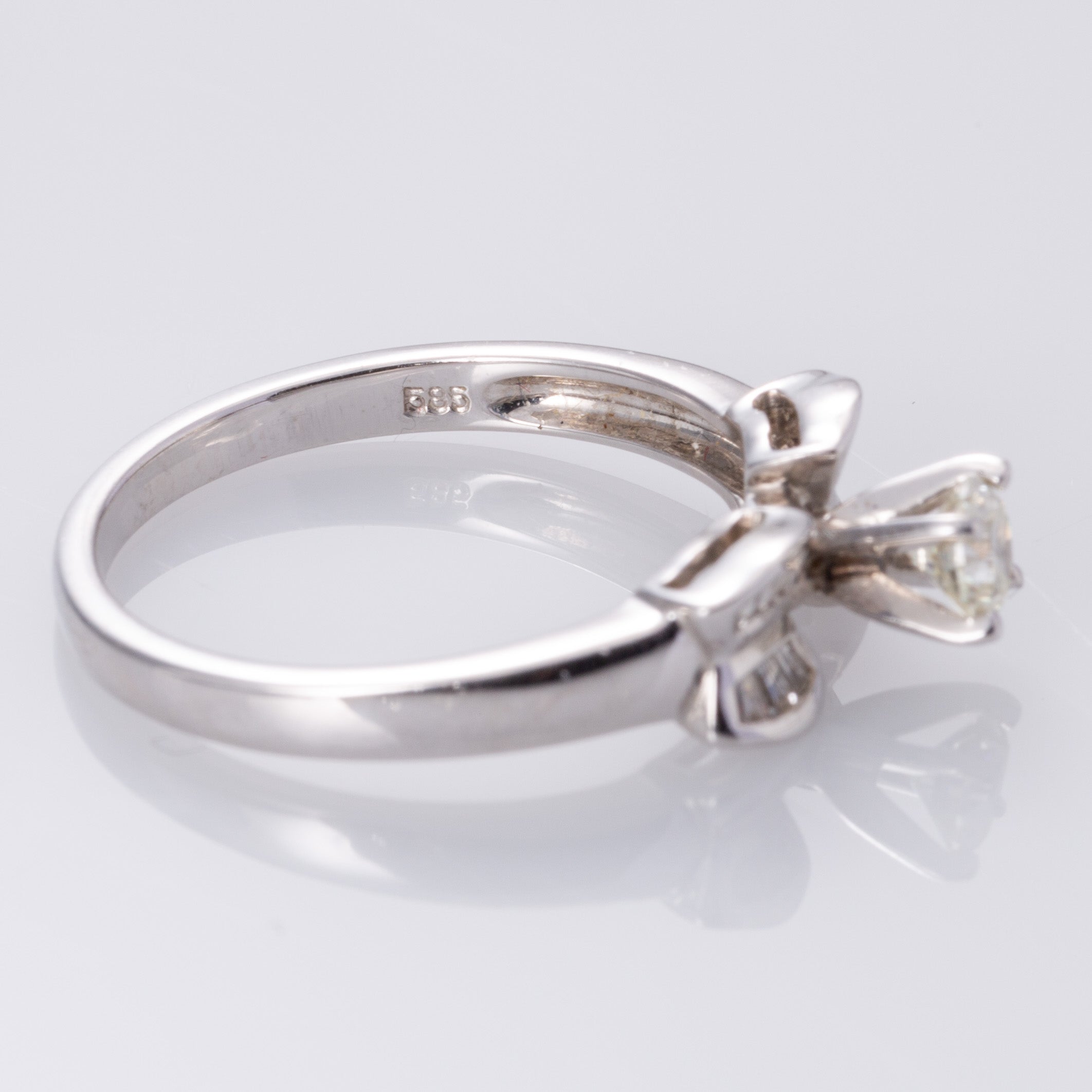 14K White Gold Diamond Engagement Ring | 0.27ctw, 0.12ctw | SZ 7.25 |