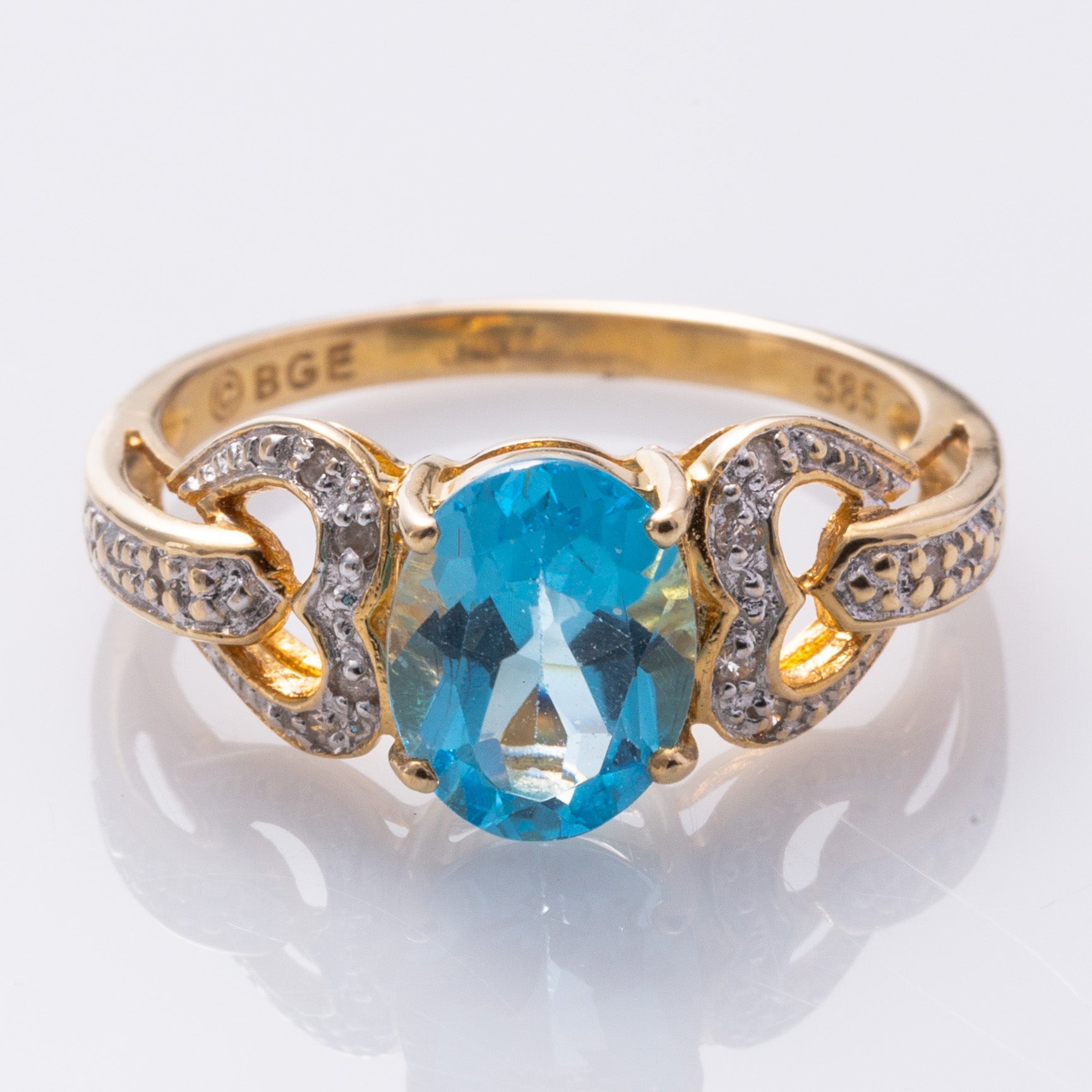 14K Topaz and Diamond Cocktail Ring | 1.85ct, 0.06ctw | SZ 7.25 |