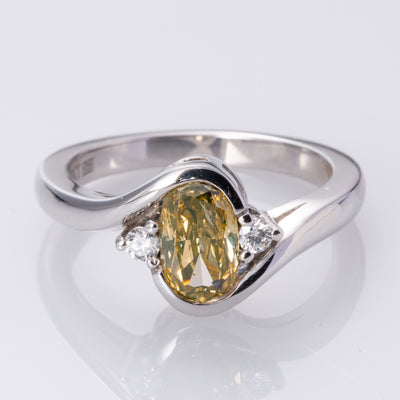 18K White Gold Trio Diamond Cocktail Ring | 0.82ct, 0.1ctw | SZ 6.5 |