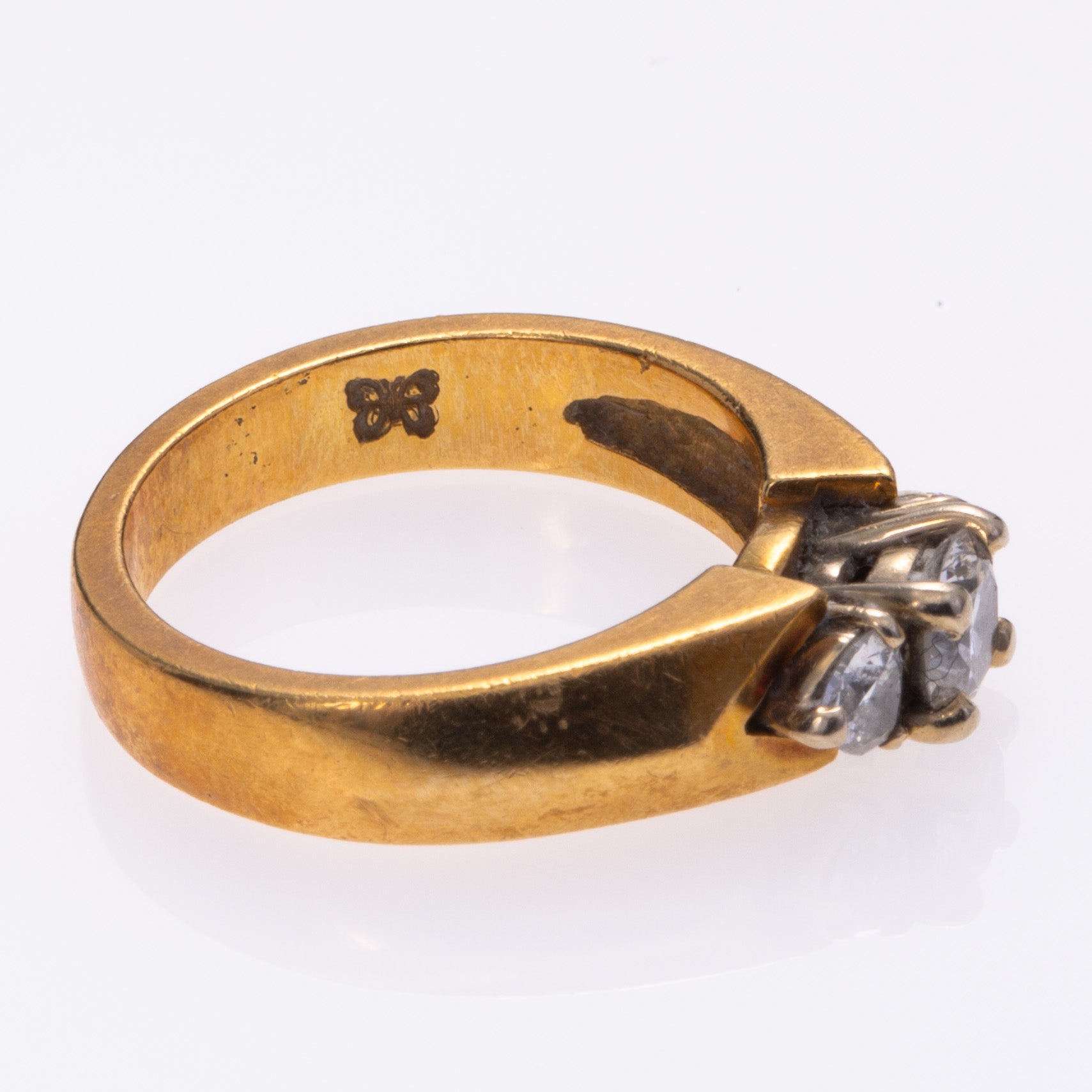 18k Yellow Gold Three Stone Diamond Ring | 0.39ct, 0.23ctw | SZ 4.75