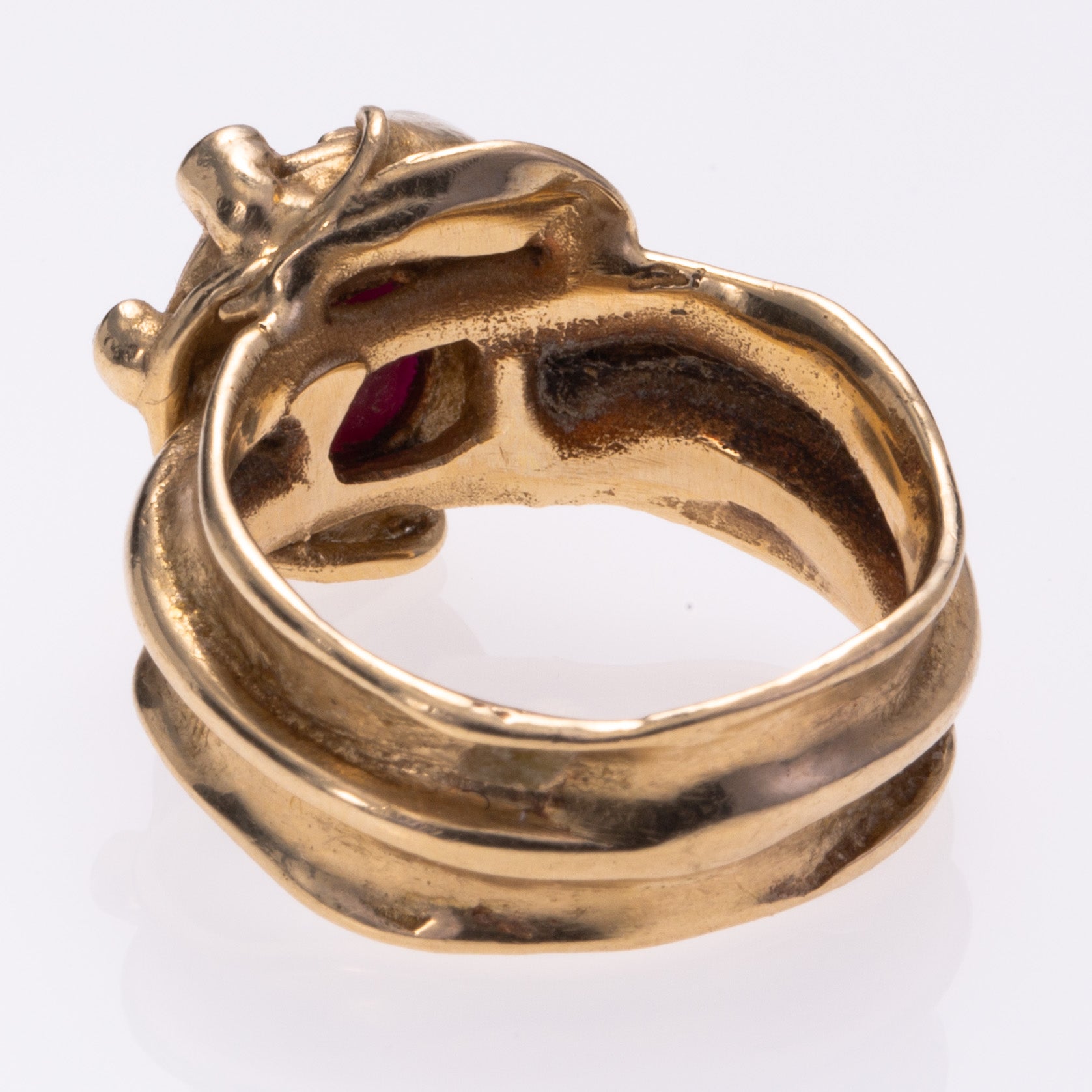 Bague en or jaune 14 carats sertie de rubis et de diamants | 2,07 ct, 0,06 ct au total | Taille 5,5 
