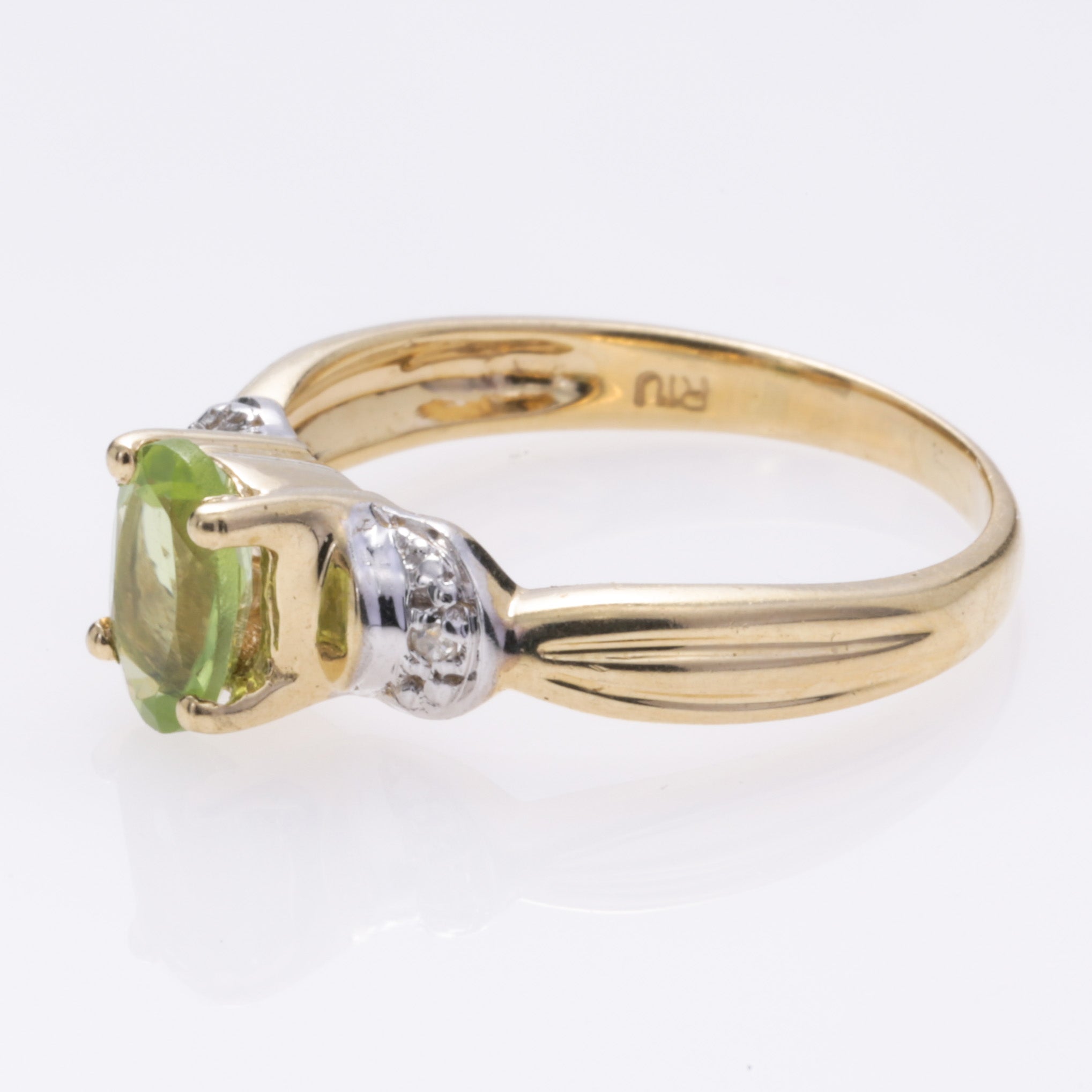 14K Yellow Gold Peridot and Diamond Ring | 0.68ct, 0.01ctw | SZ 6.5