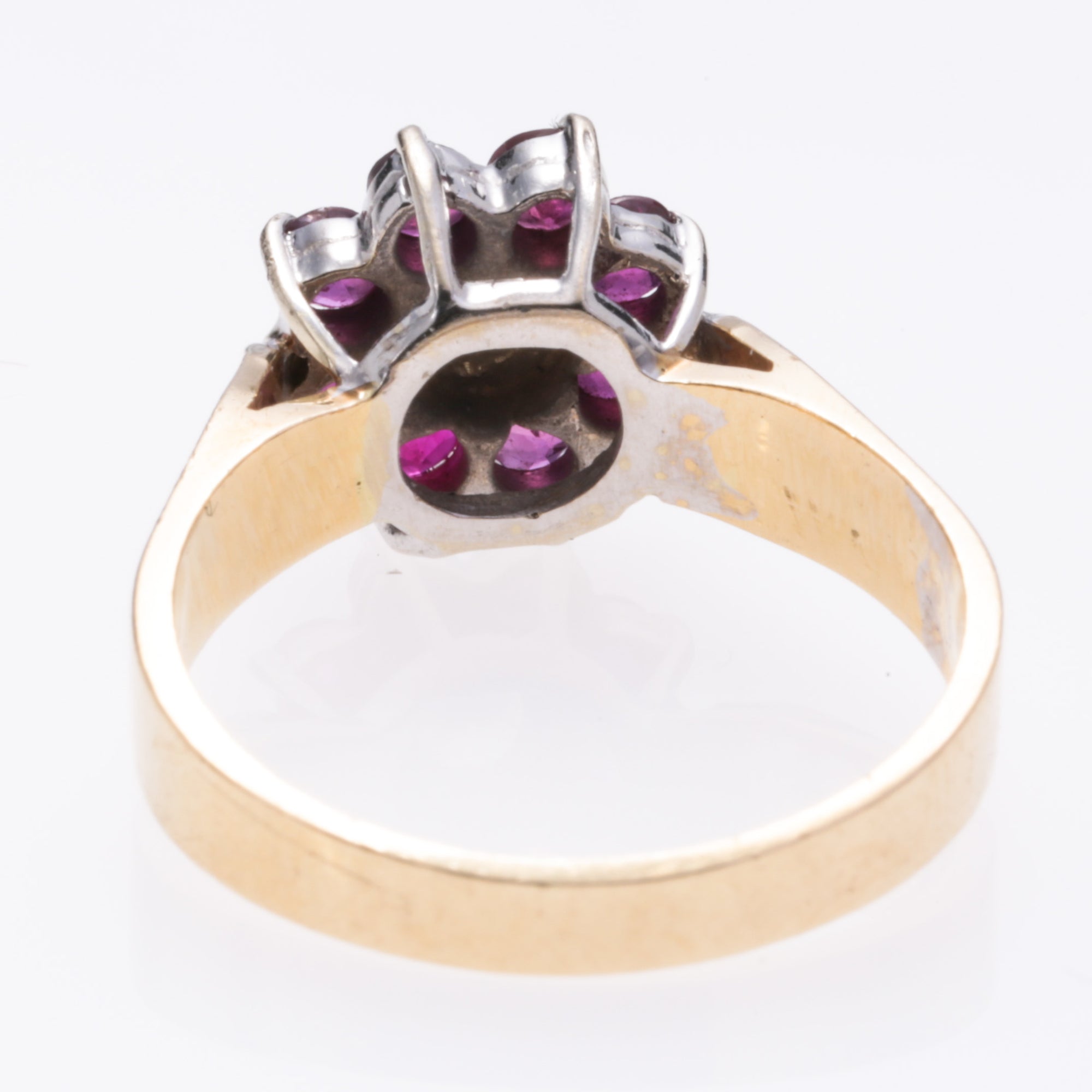 14K Yellow Gold Pyrope Garnet and Diamond Ring | 0.76ctw, 0.16ctw | SZ 7.25