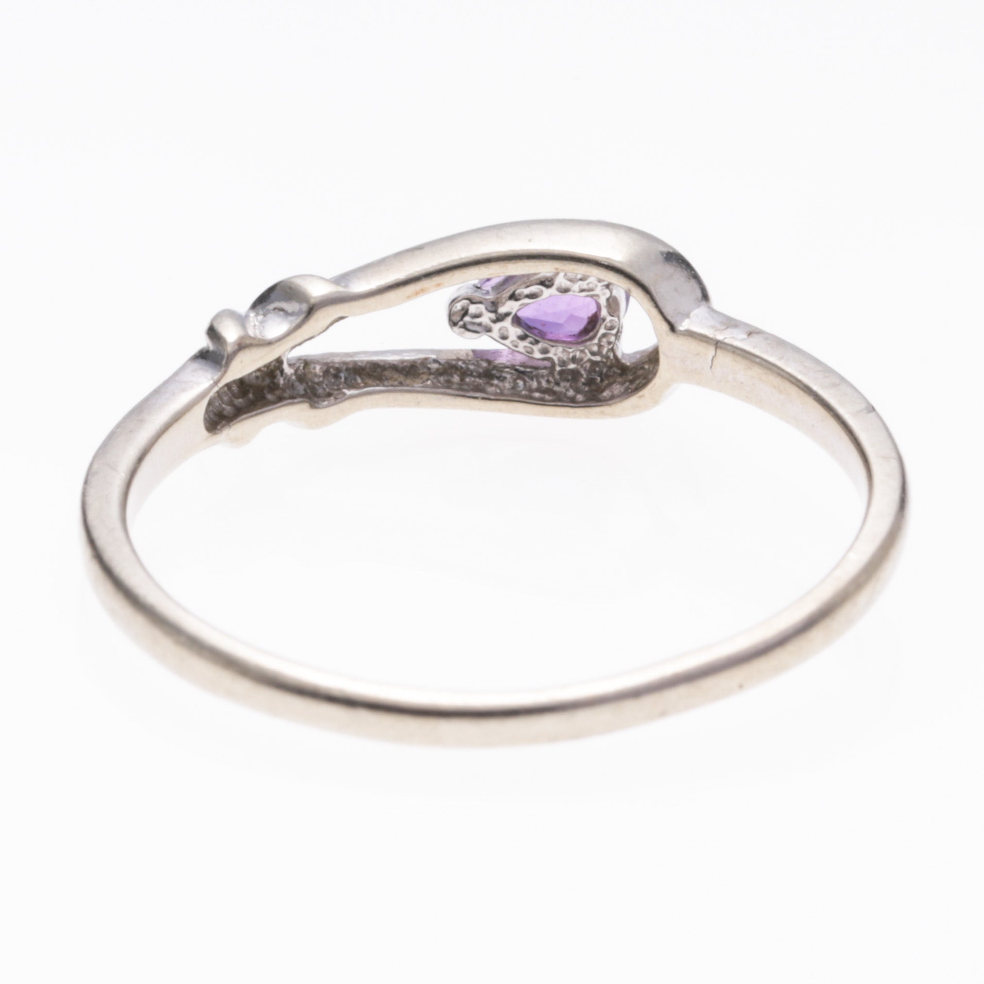 Bague en or jaune 10 carats et améthyste | 0,15 ct | Taille 5,75 