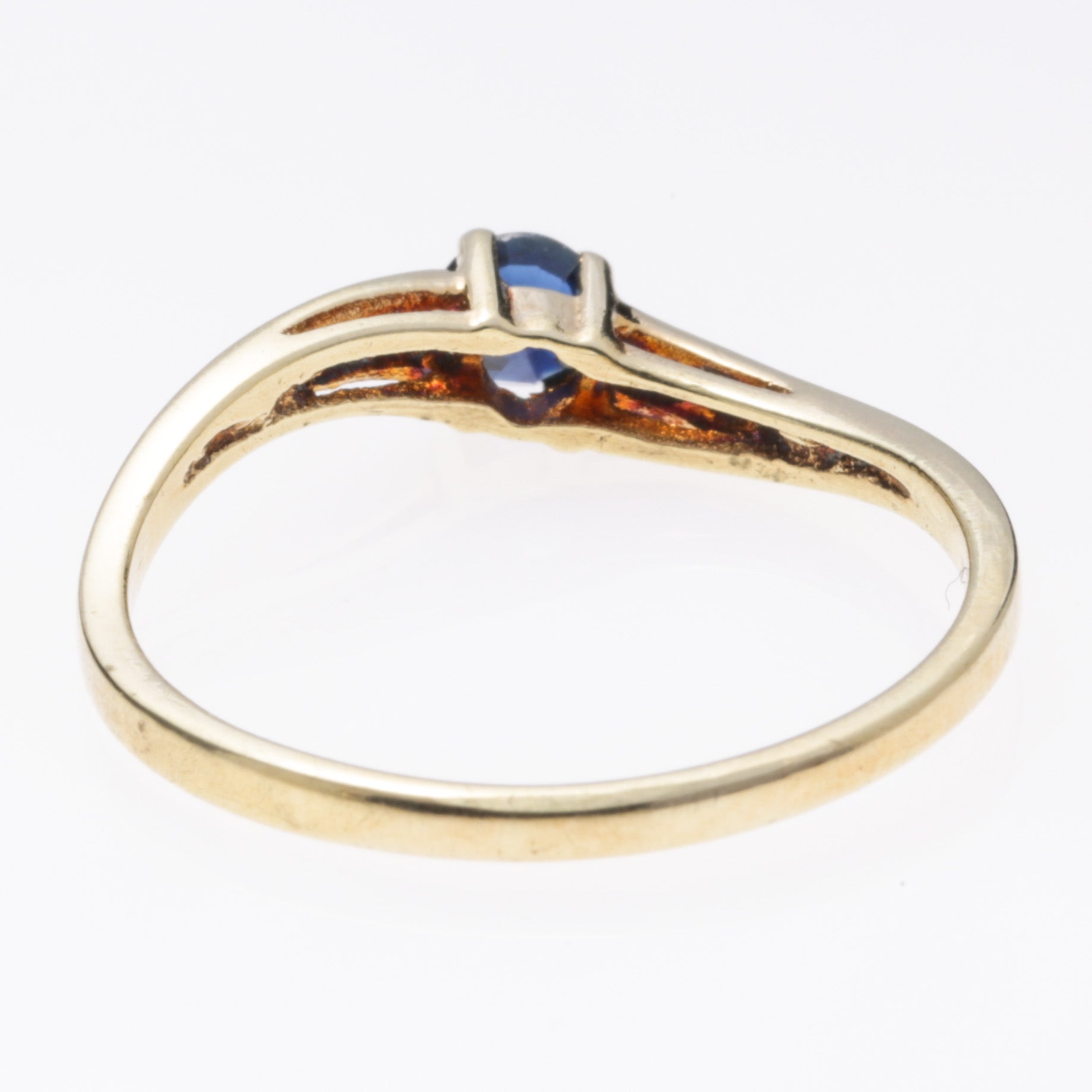 14k Yellow Gold Sapphire and Diamond Ring | 0.19ct, 0.03ctw | SZ 6.75