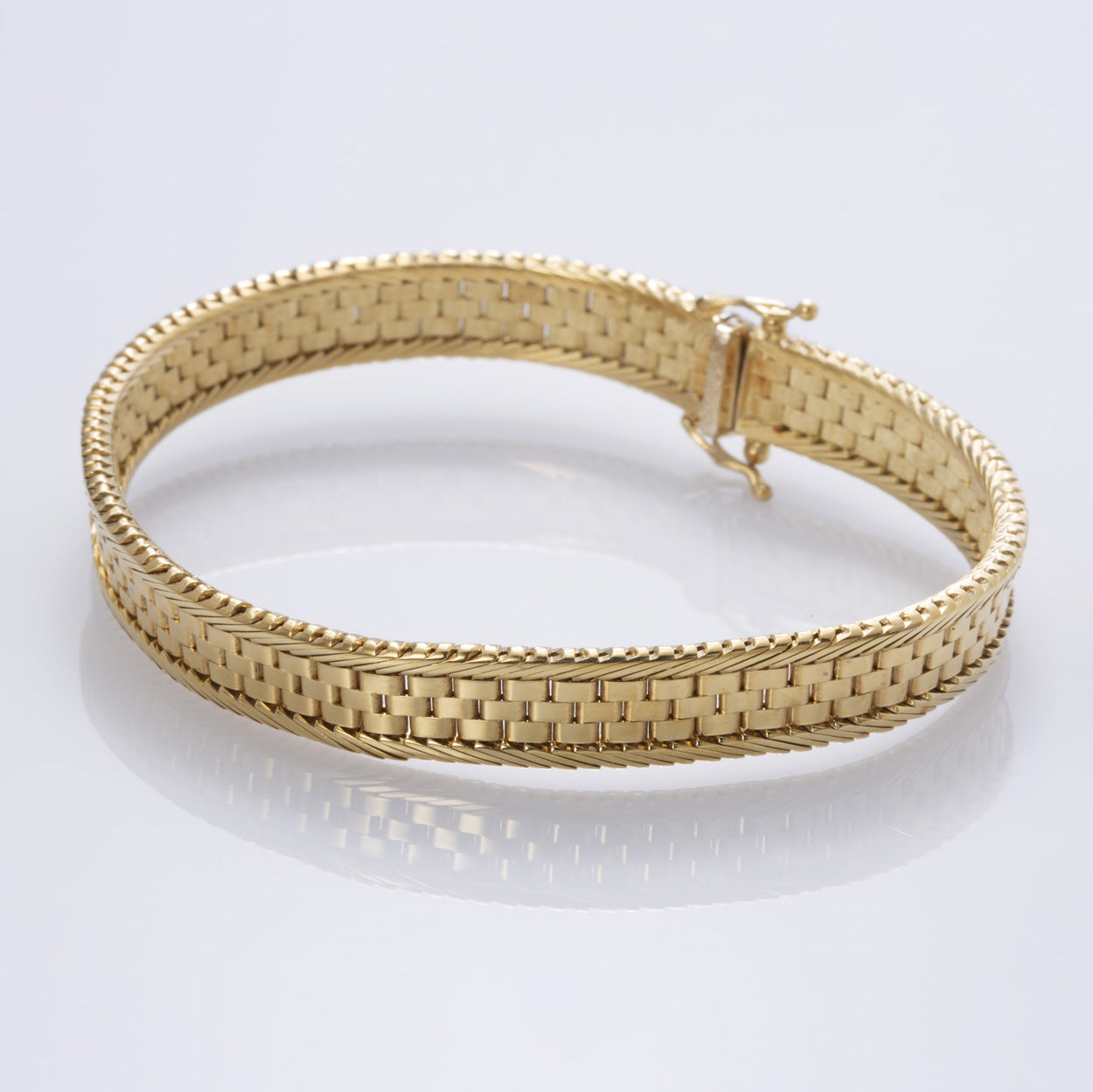 18k Yellow Gold Bracelet  | 8" |