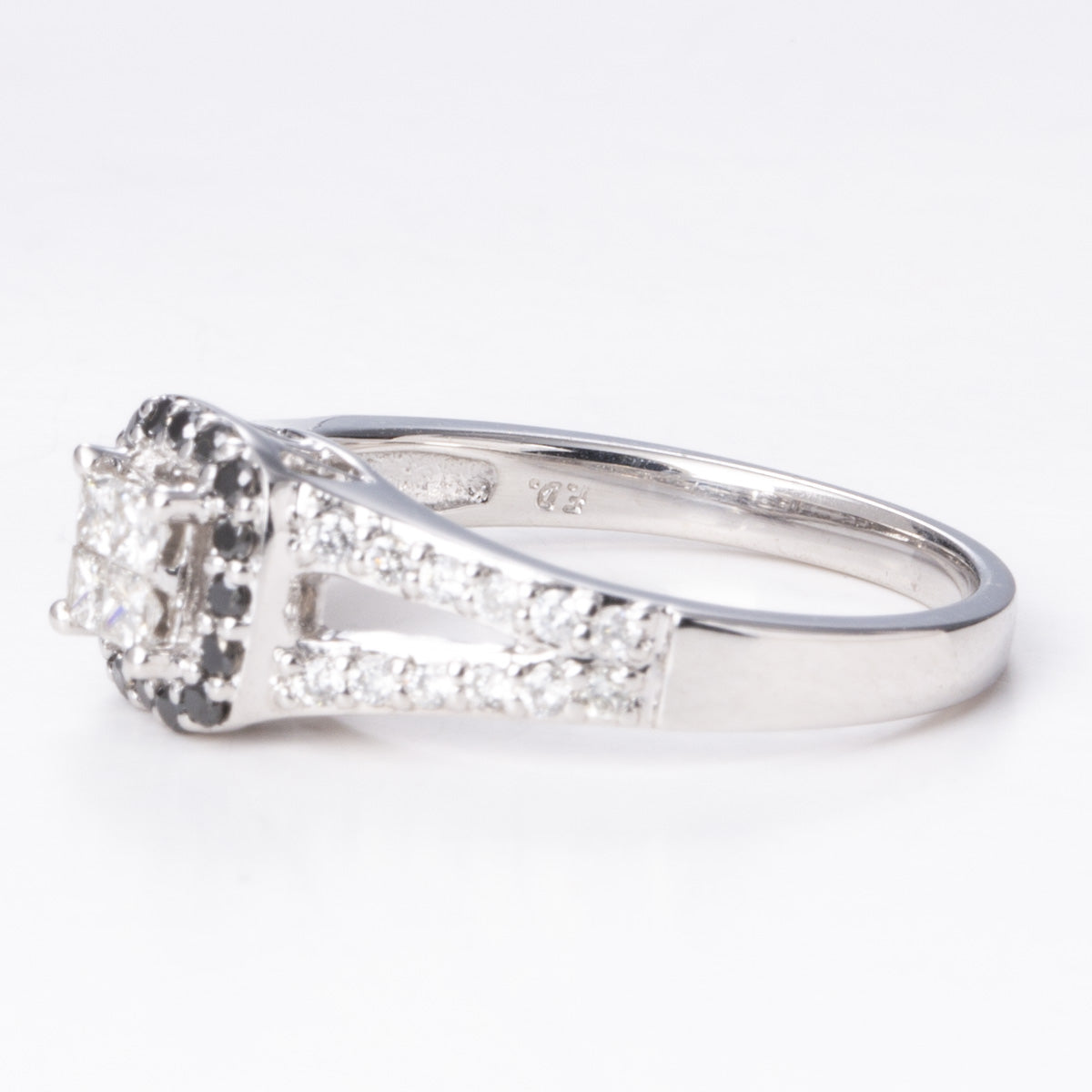 14k White Gold and Black Diamond Ring | 0.85 ctw | Sz 6.75