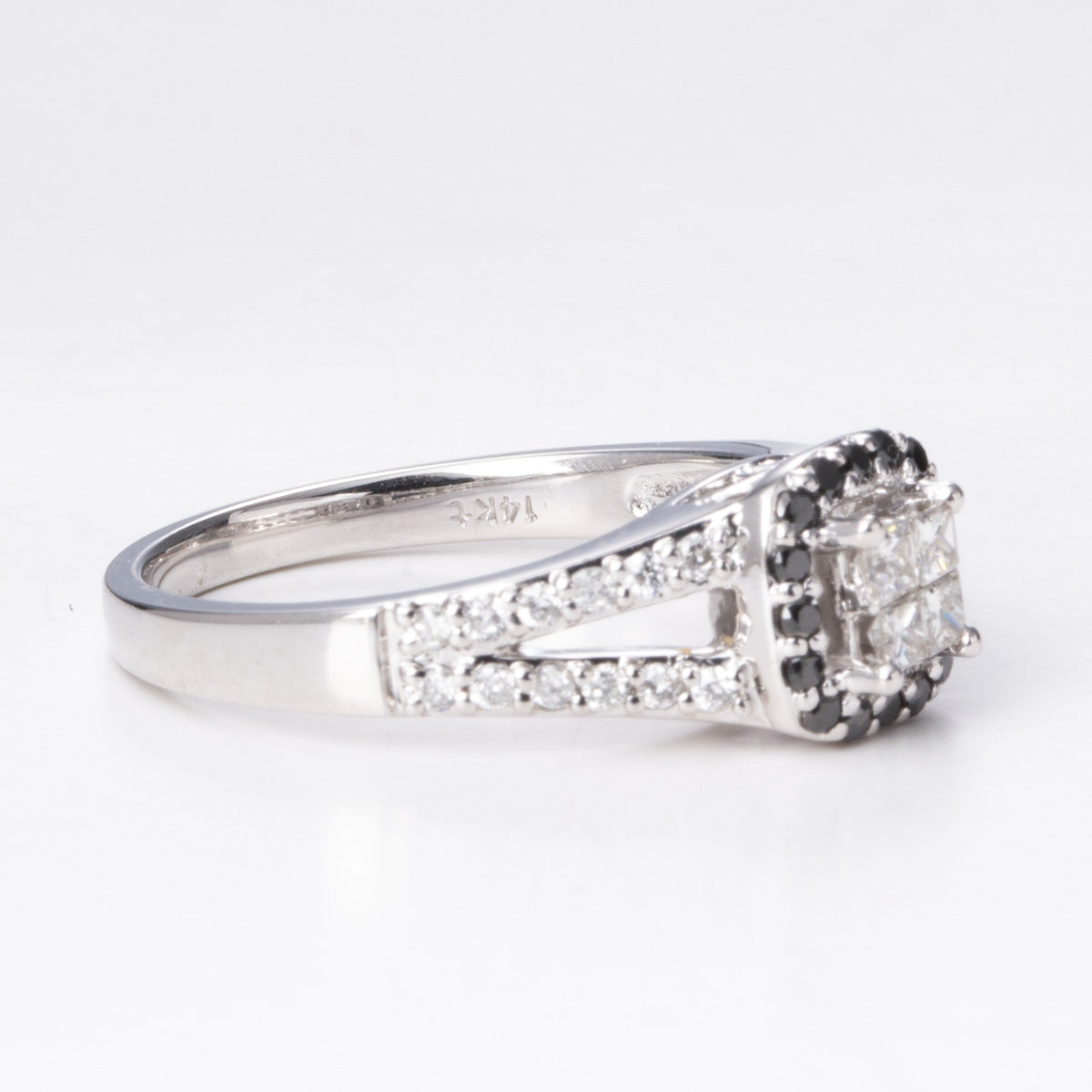 14k White Gold and Black Diamond Ring | 0.85 ctw | Sz 6.75